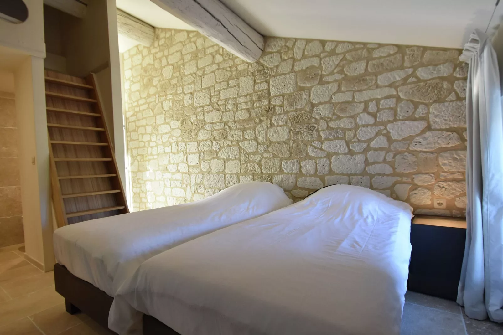 Gîte de luxe dans les vignes 4-Bedroom