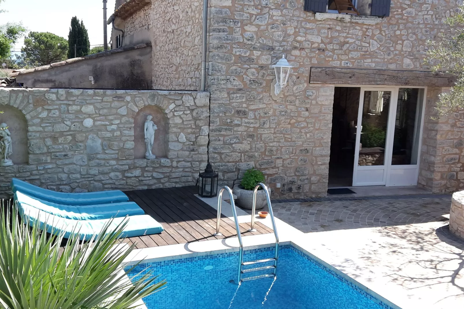 Villa Aix-Exterior summer