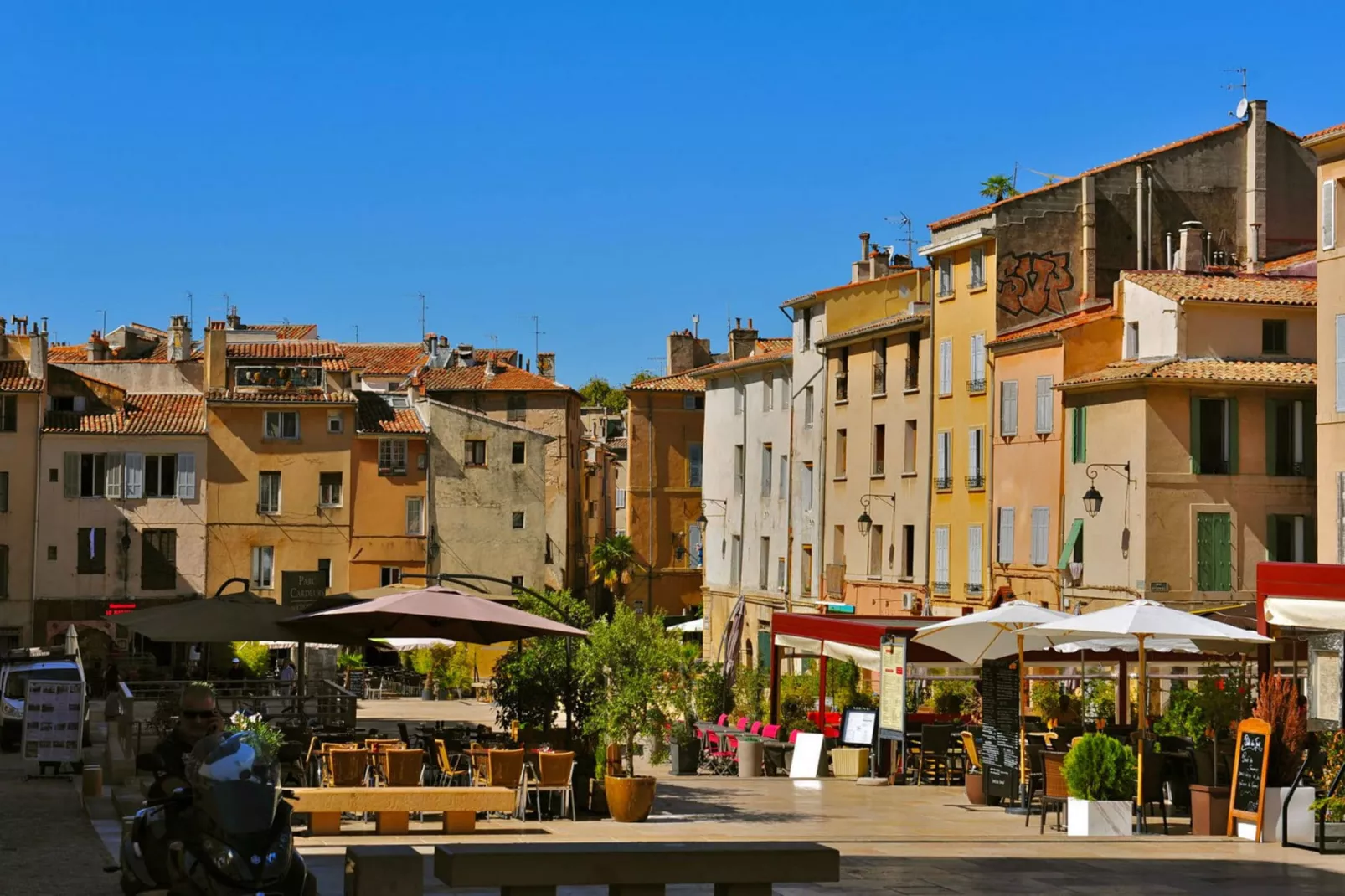Villa Aix-Areas summer 5km