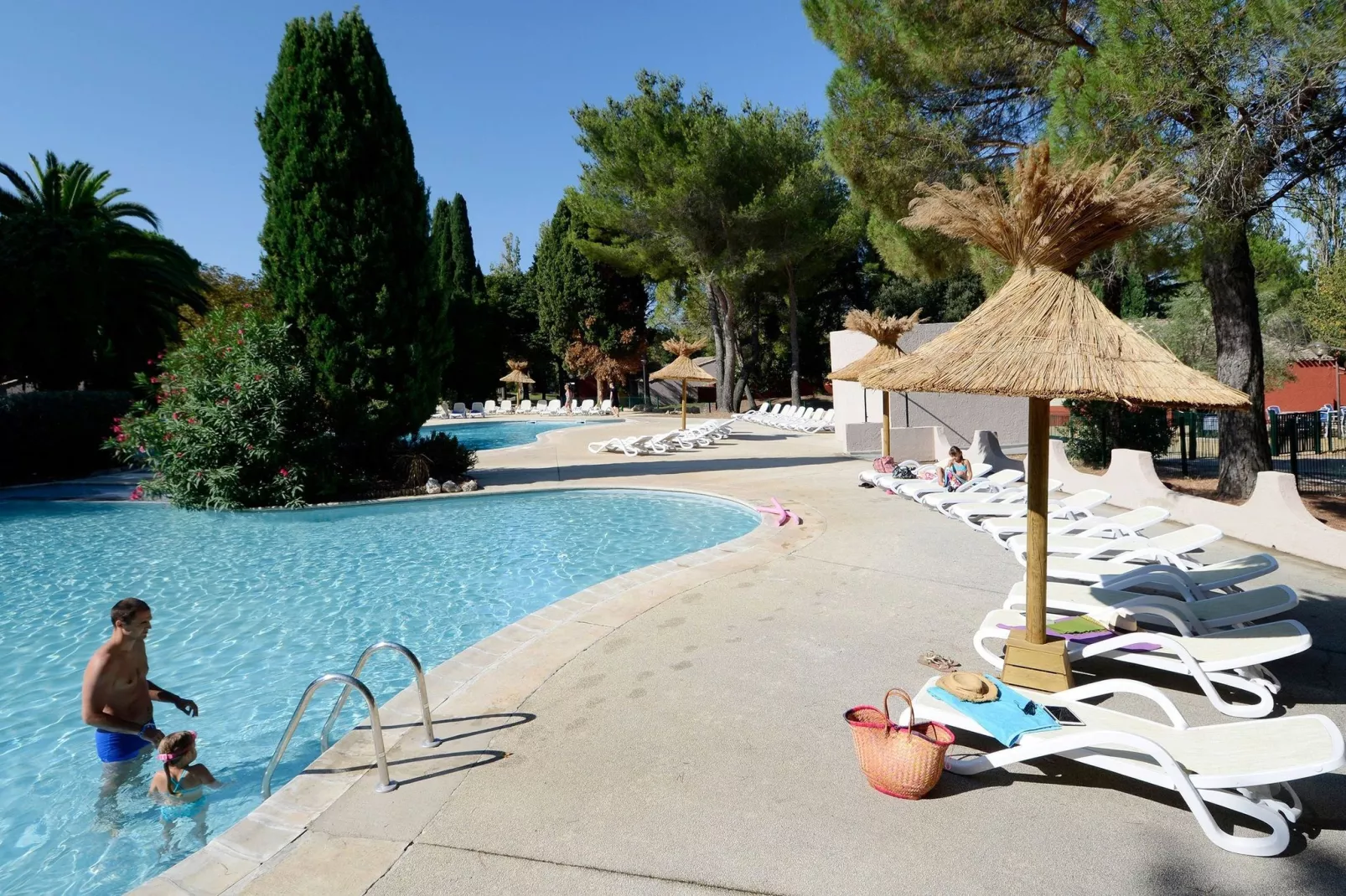 Le village Camarguais Les Gardians 1-Pool