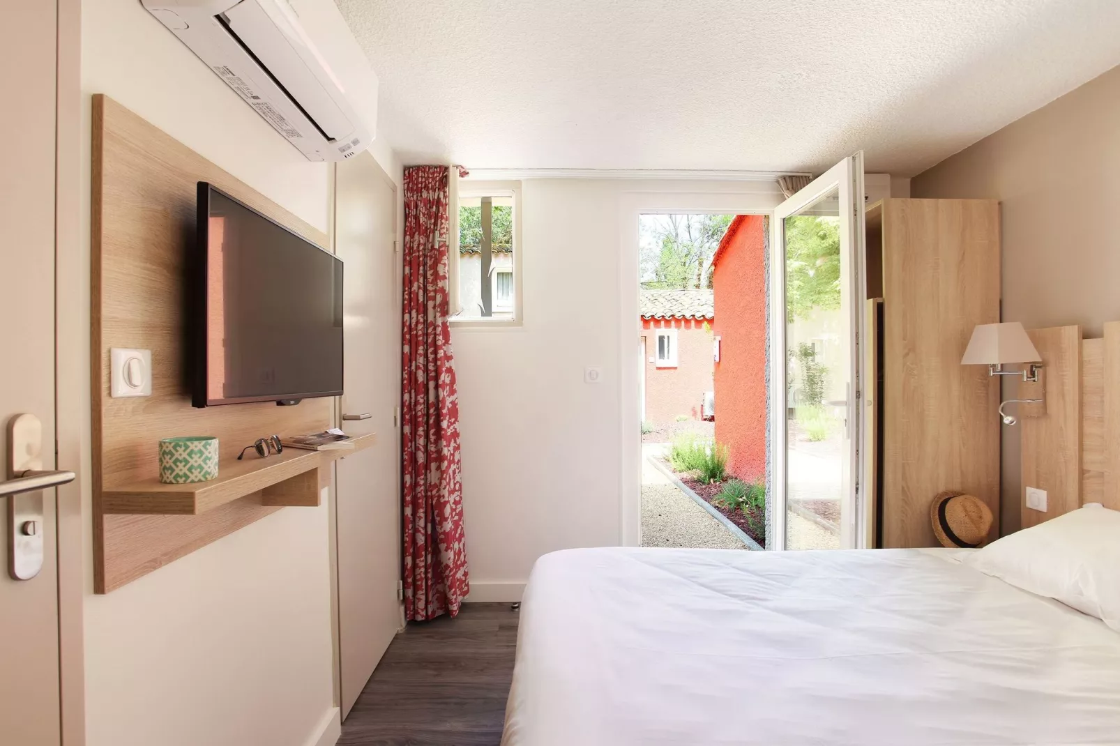 Le village Camarguais Les Gardians 1-Living room