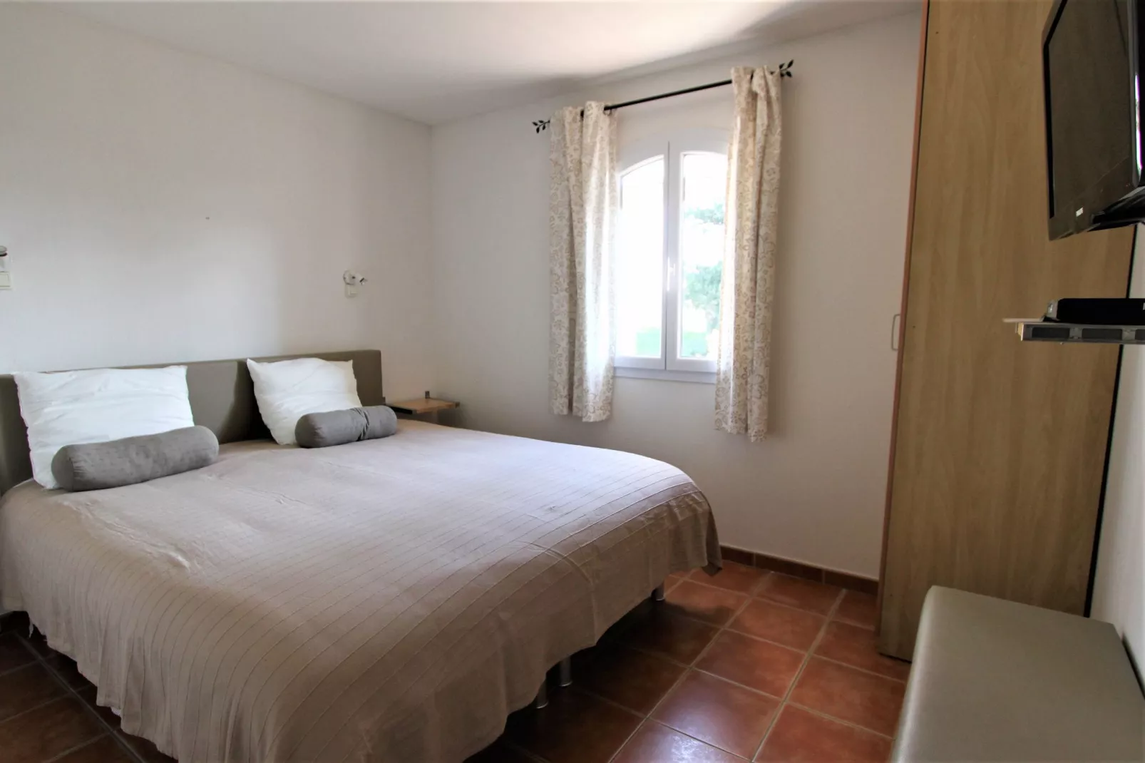 Maison la prairie-Bedroom