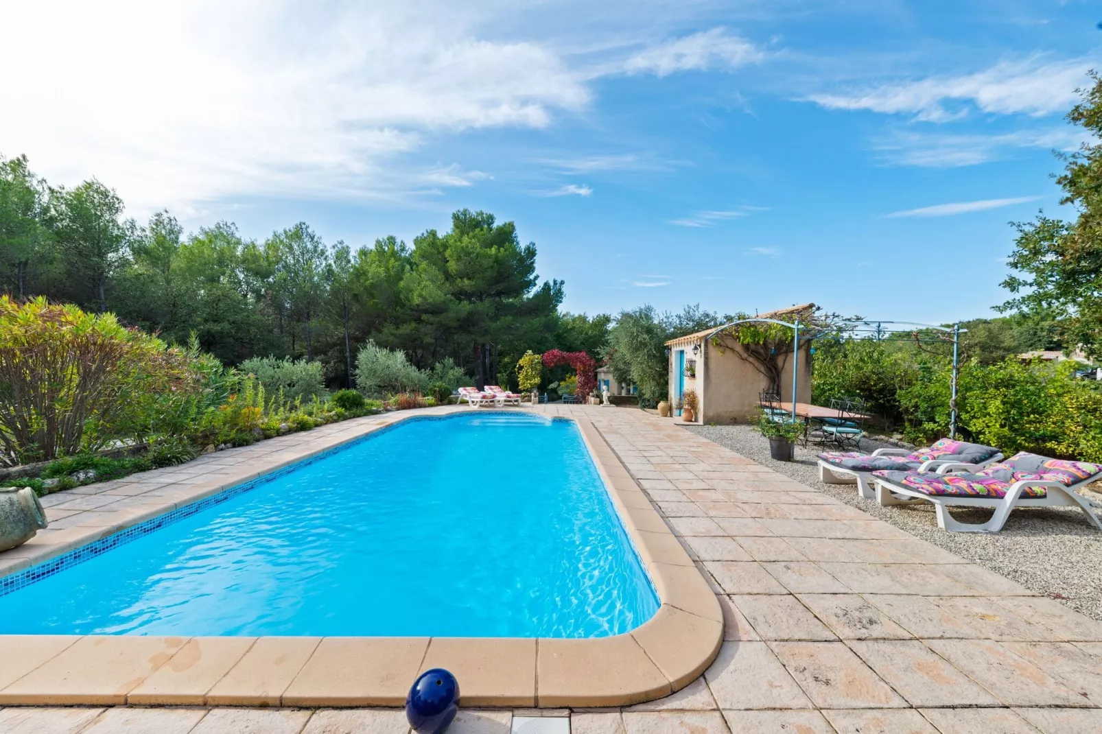 Lambesco-Pool