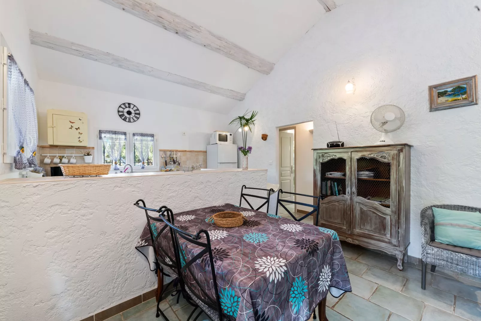 Lambesco-Dining room