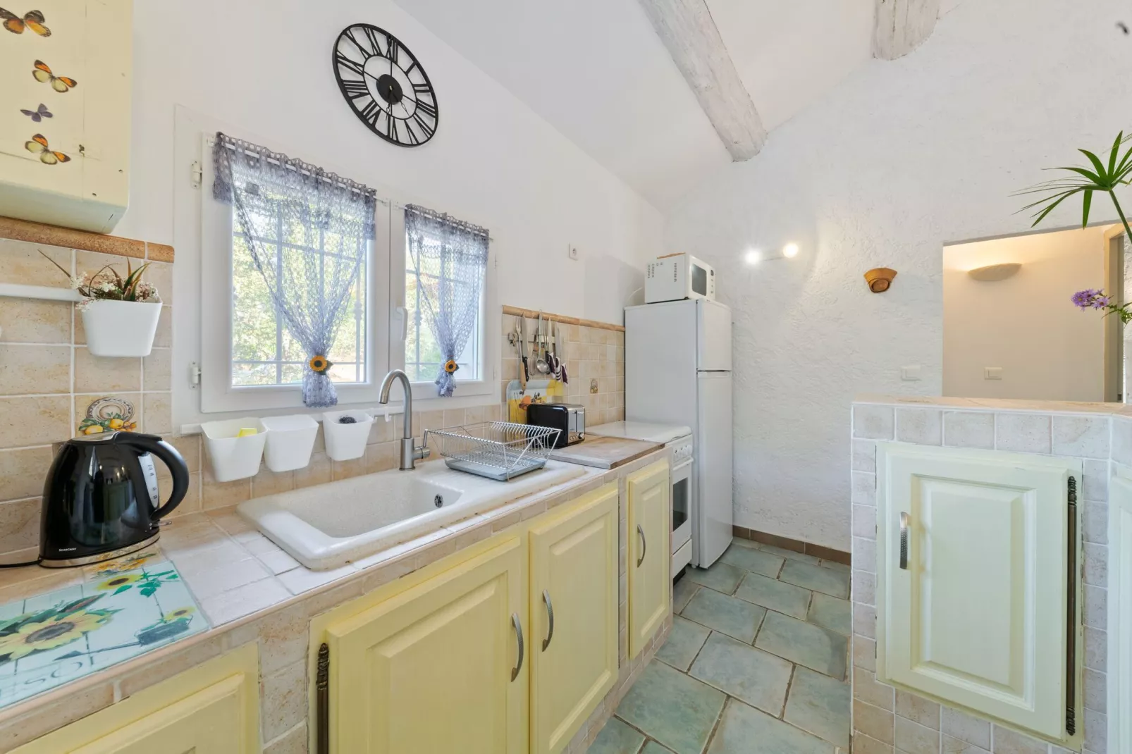 Lambesco-Kitchen
