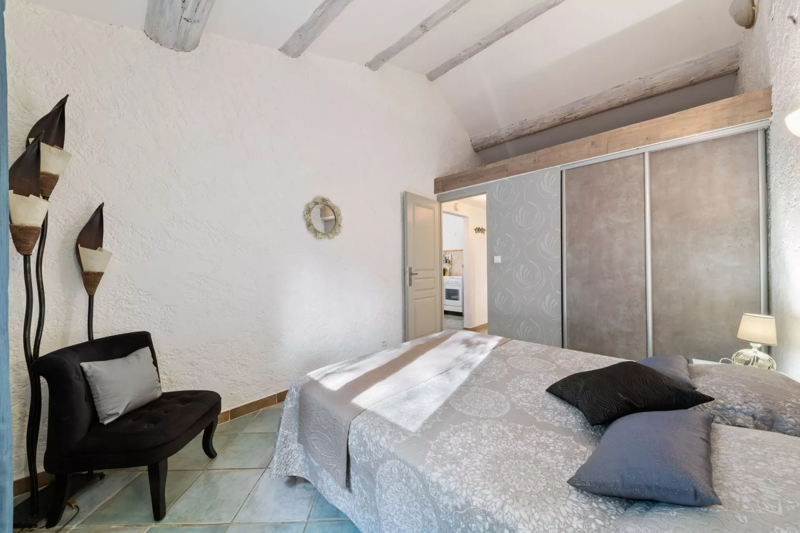 Lambesco-Bedroom