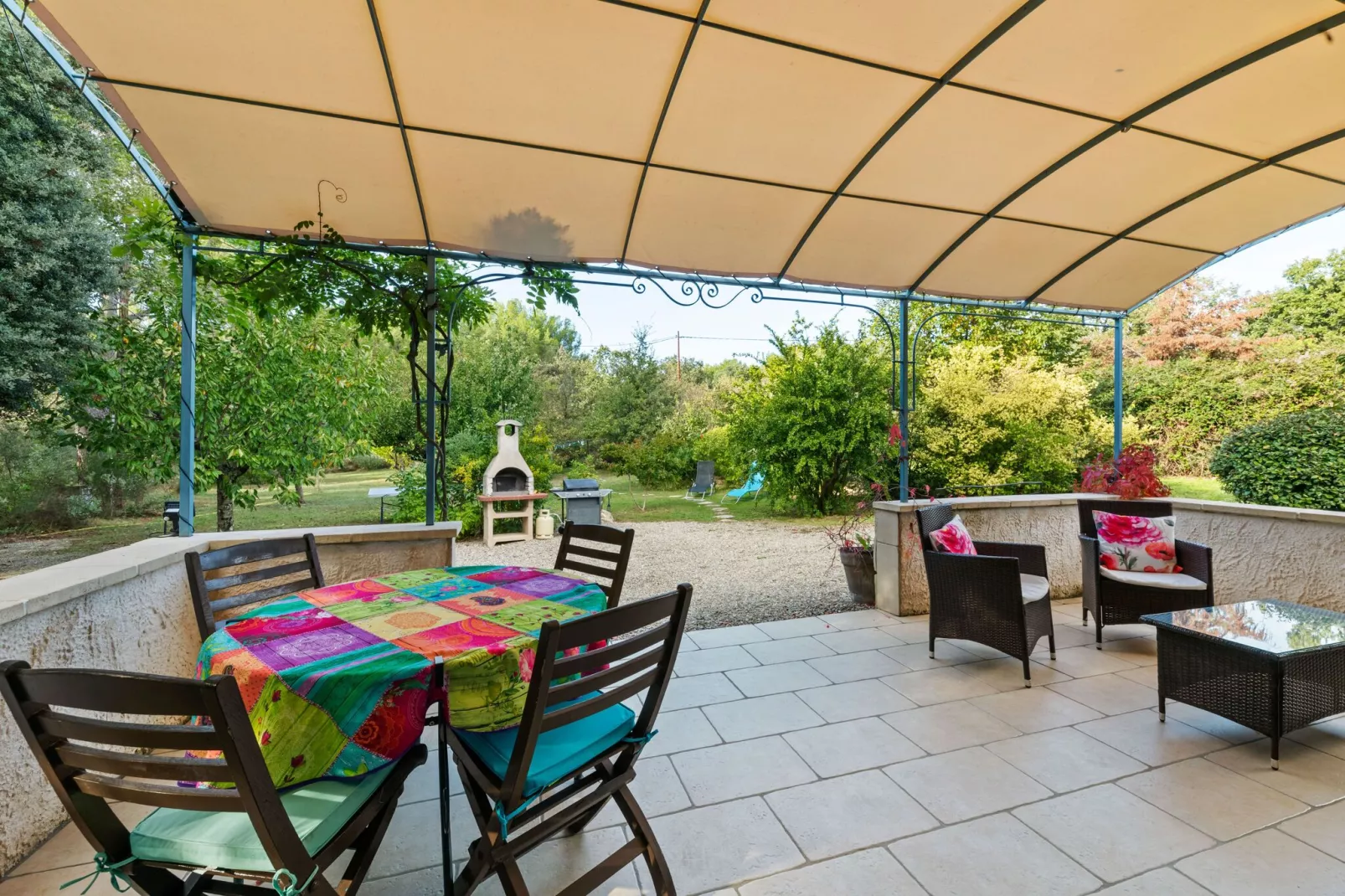 Lambesco-Terrace balcony