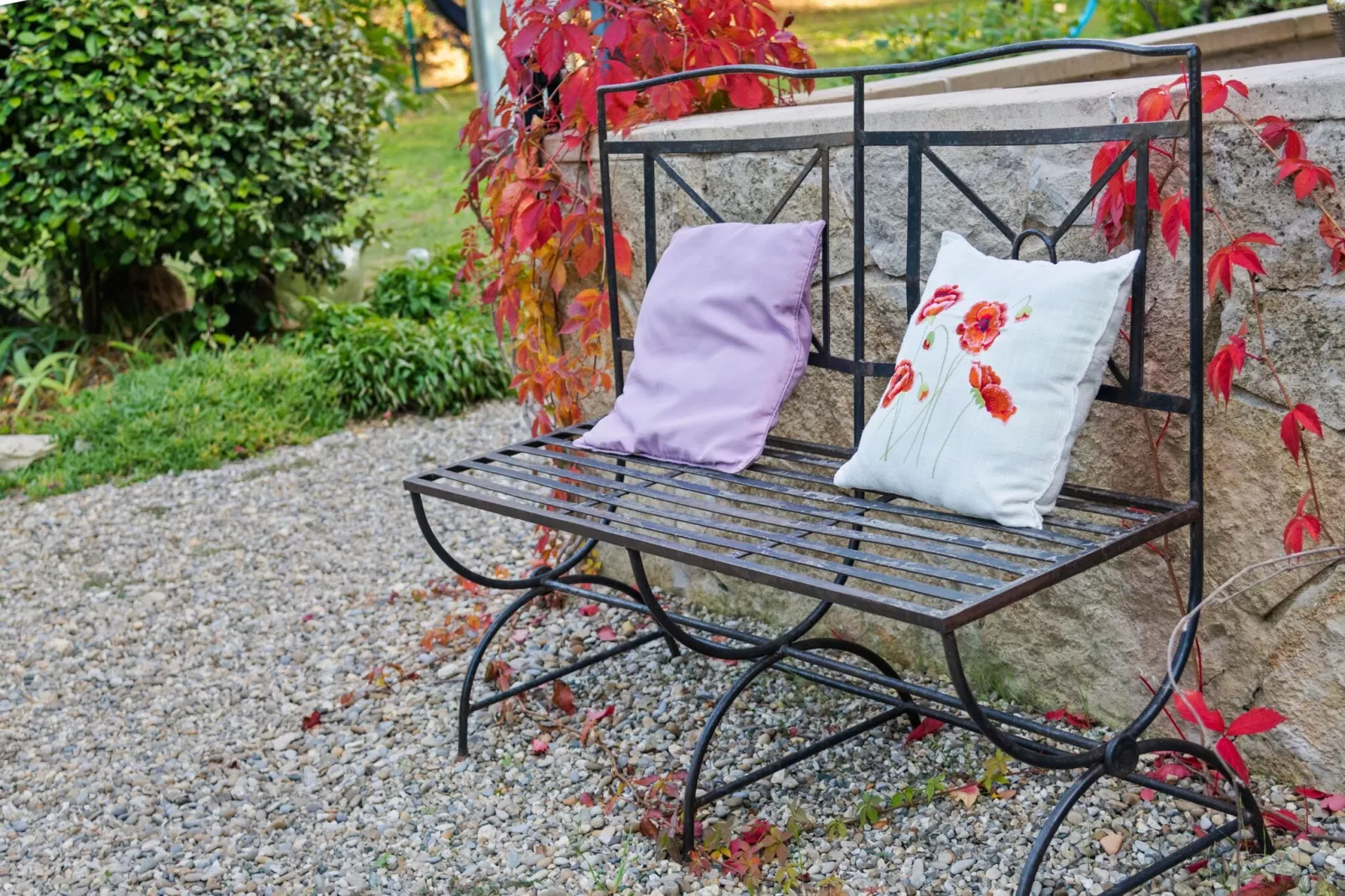 Lambesco-Gardens summer