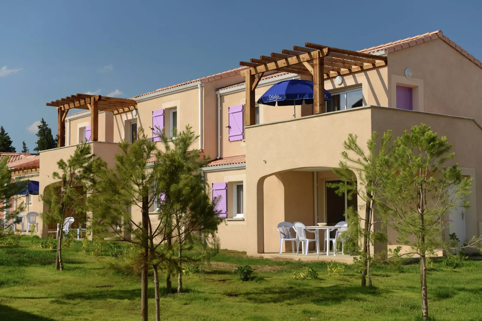 Rèsidence Le Mas des Alpilles 1-Exterior summer