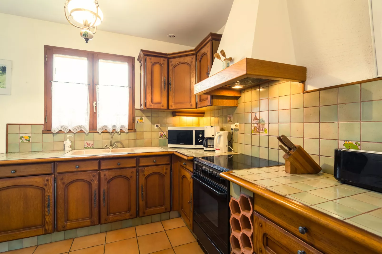 Noves-Kitchen