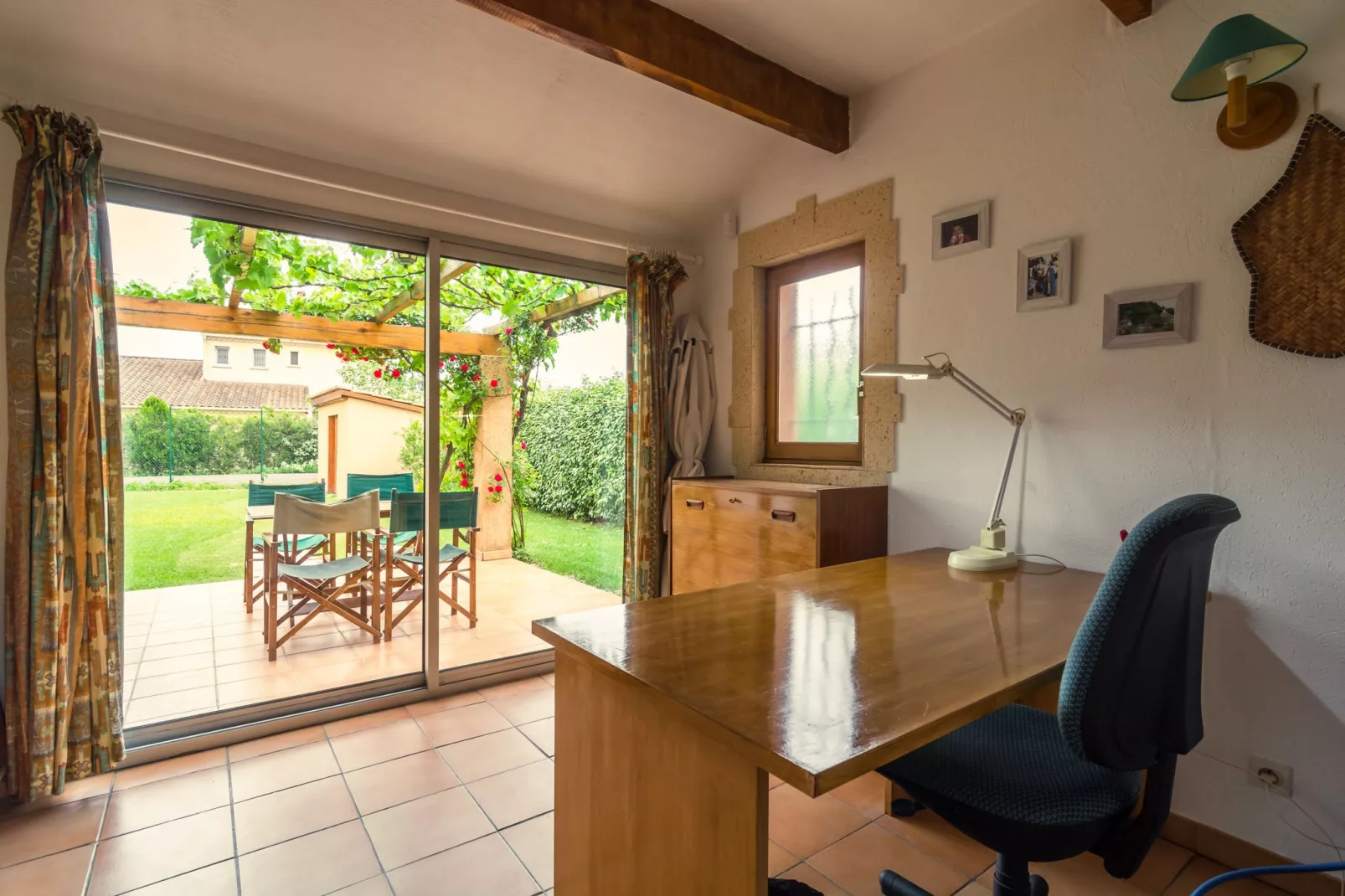 Noves-Recreation room