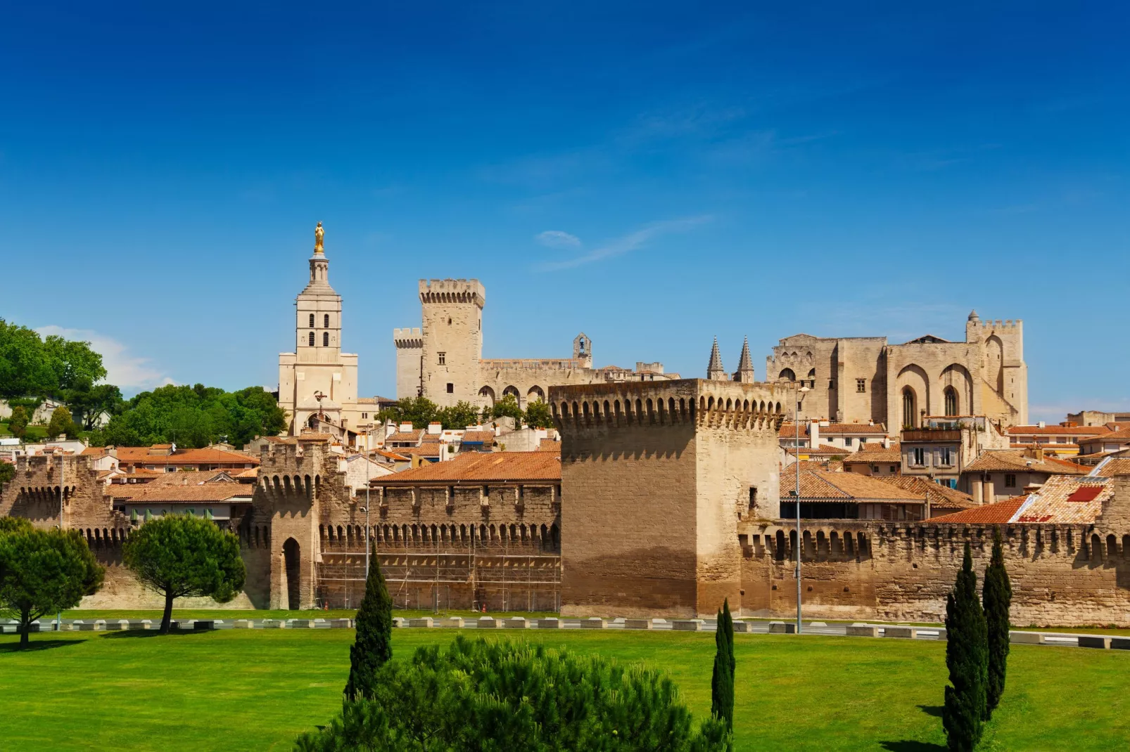 Noves-Areas summer 20km