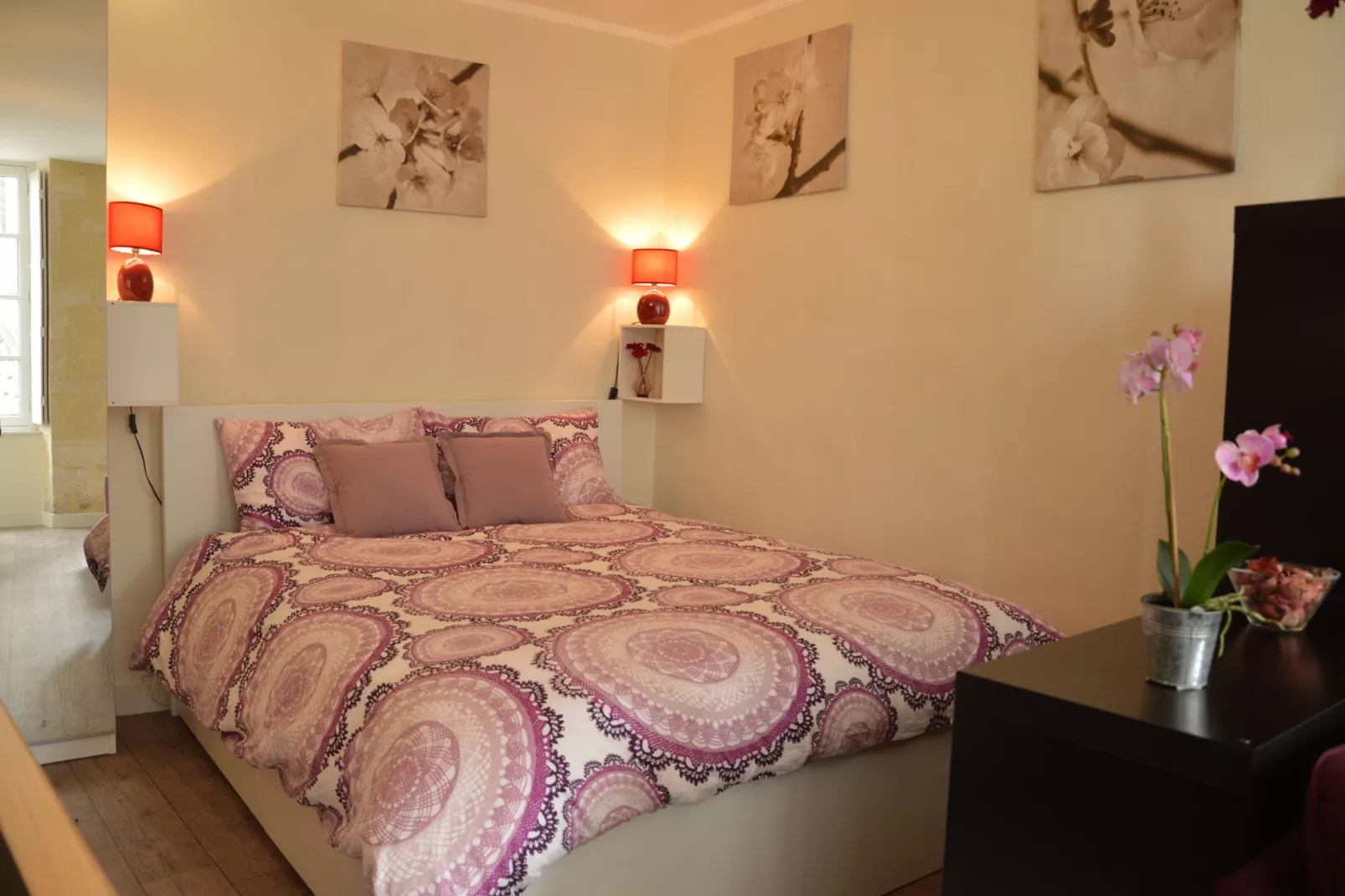 Le Parvis de la Cathédrale II-Bedroom