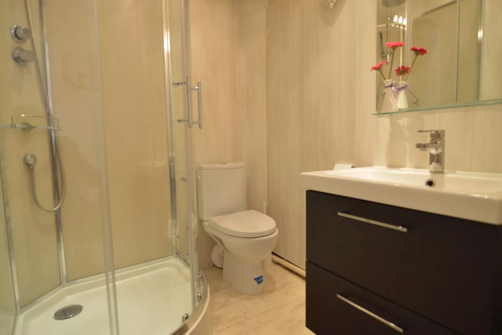 Le Parvis de la Cathédrale II-Bathroom