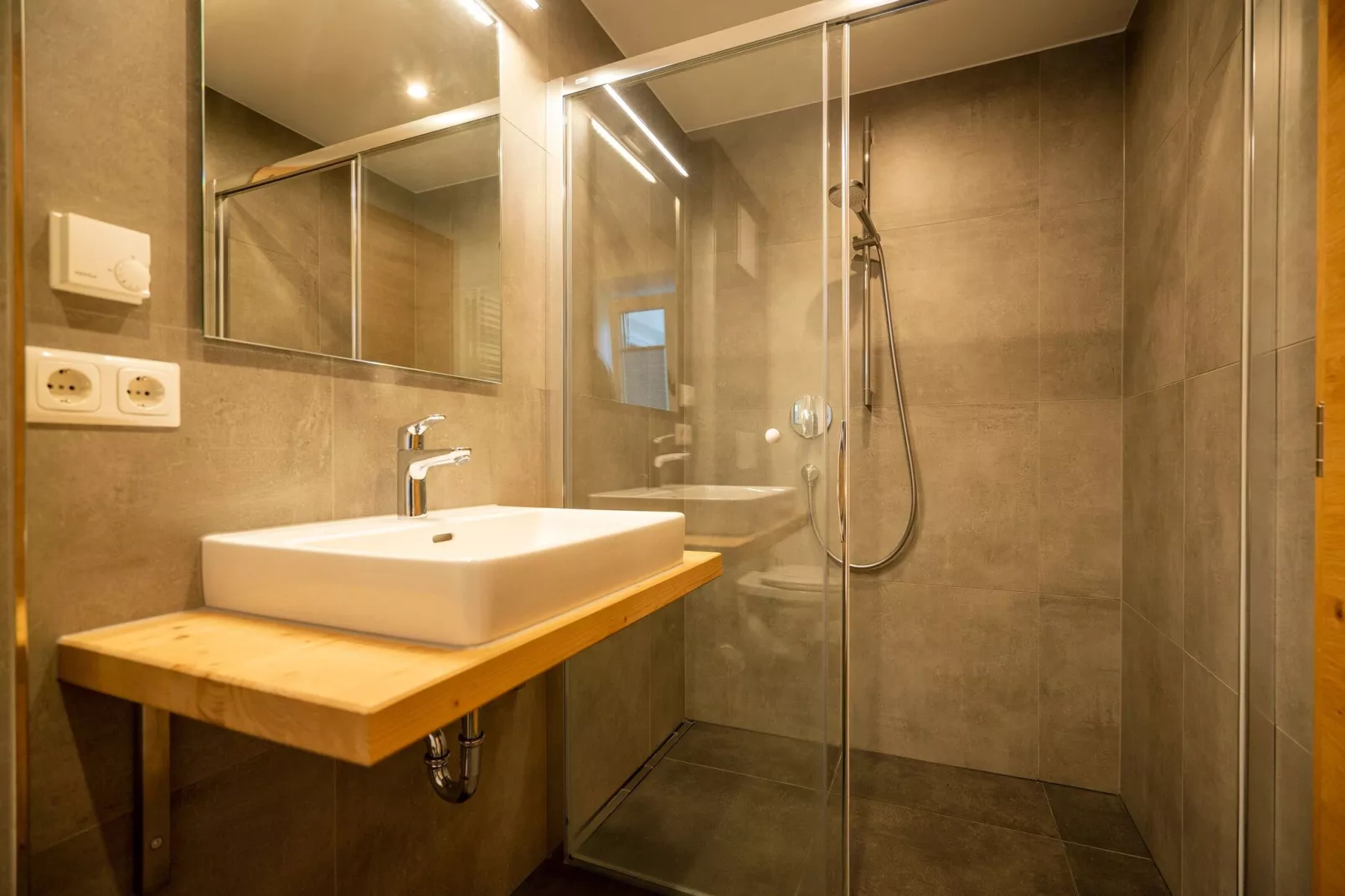 Chalet Angelina-Bathroom