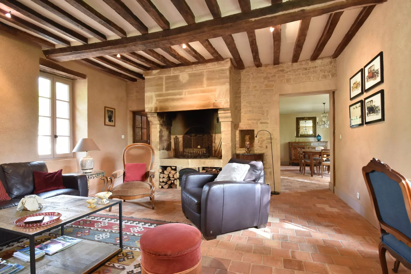 Gite de charme 6 pers/domaine Chateau-Living room