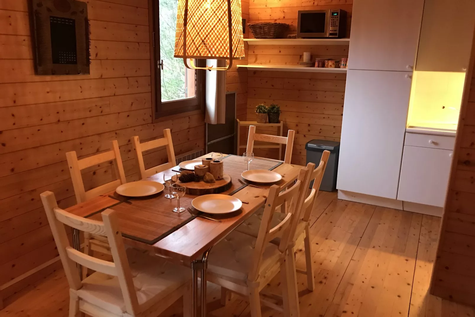 Chalet -   BEAULIEU  Nr 6-Dining room