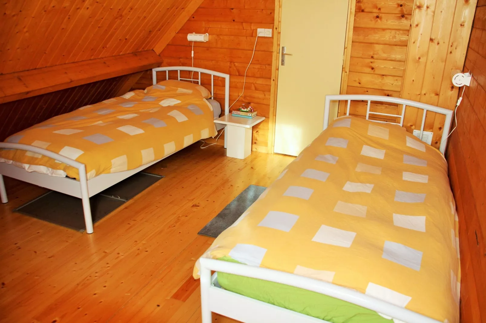 Chalet -   BEAULIEU  Nr 6-Bedroom
