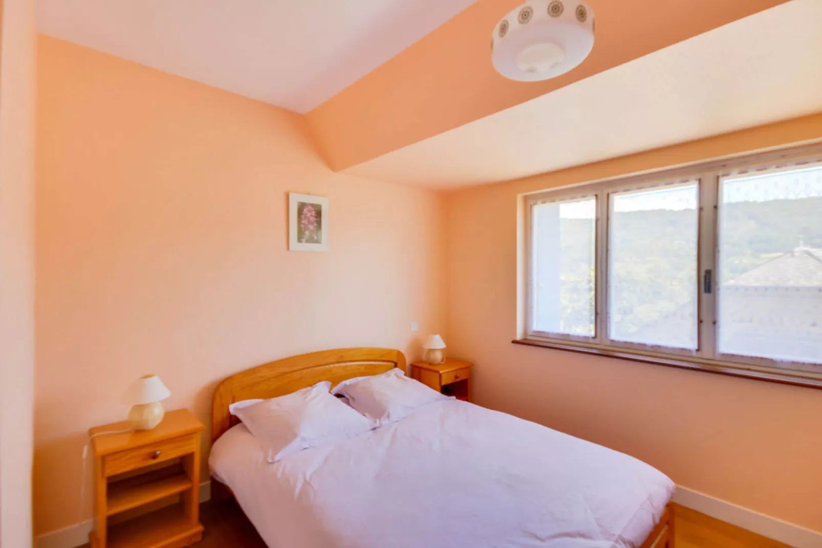 Maison près des volcans d'Auvergne-Bedroom
