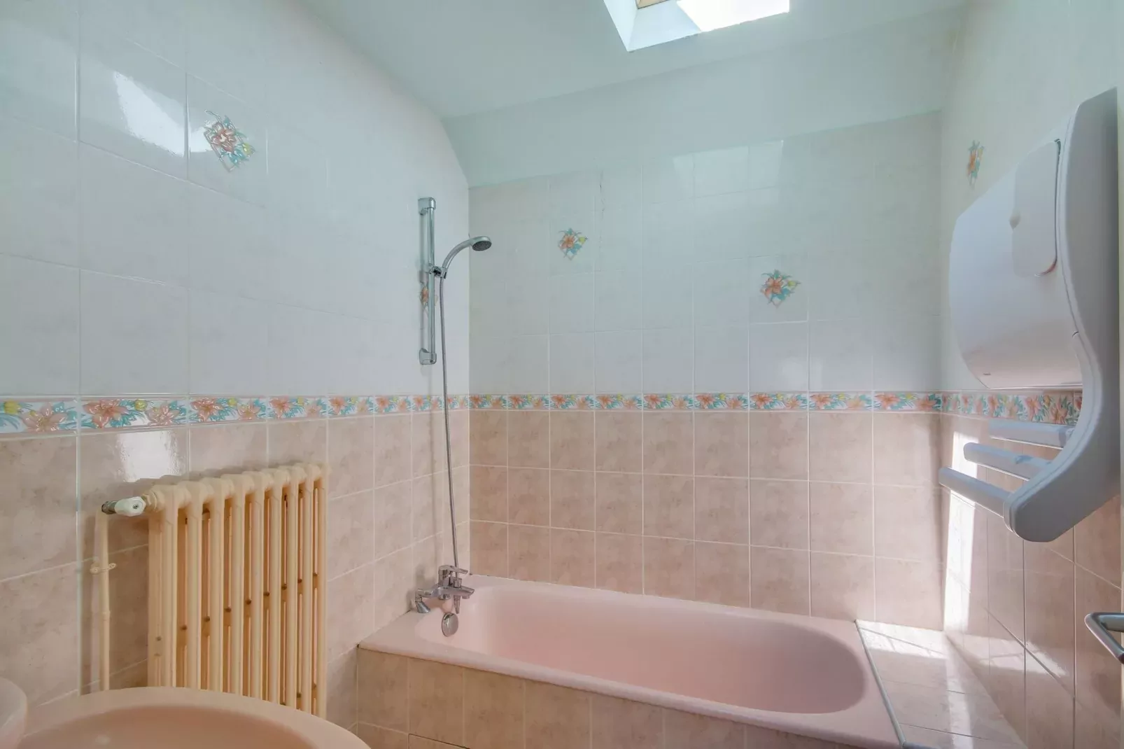 Maison près des volcans d'Auvergne-Bathroom