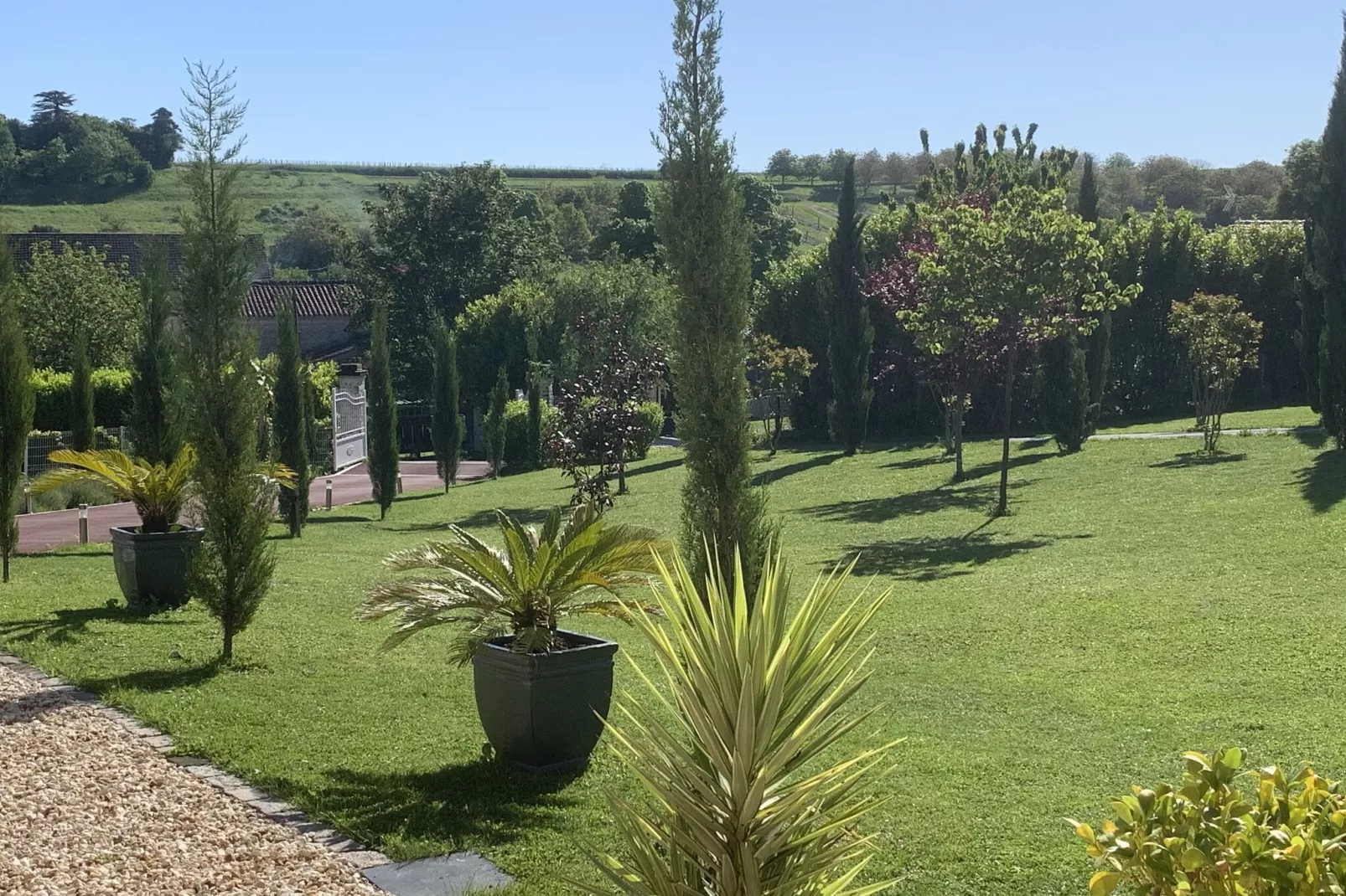 Maison mitoyenne avec piscine-Gardens summer
