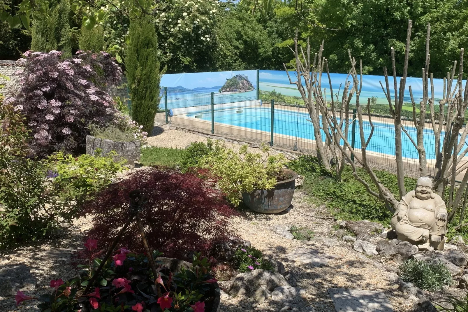 Maison mitoyenne avec piscine-Exterior summer