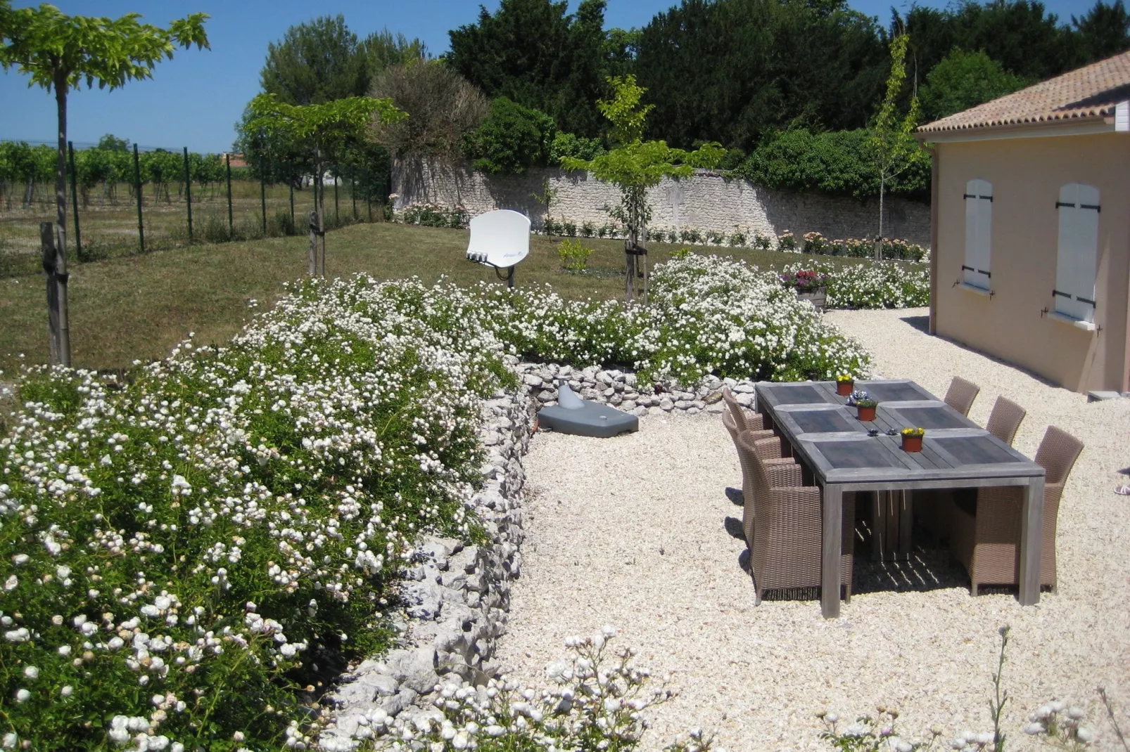 Cottage Côte Atlantique-Gardens summer