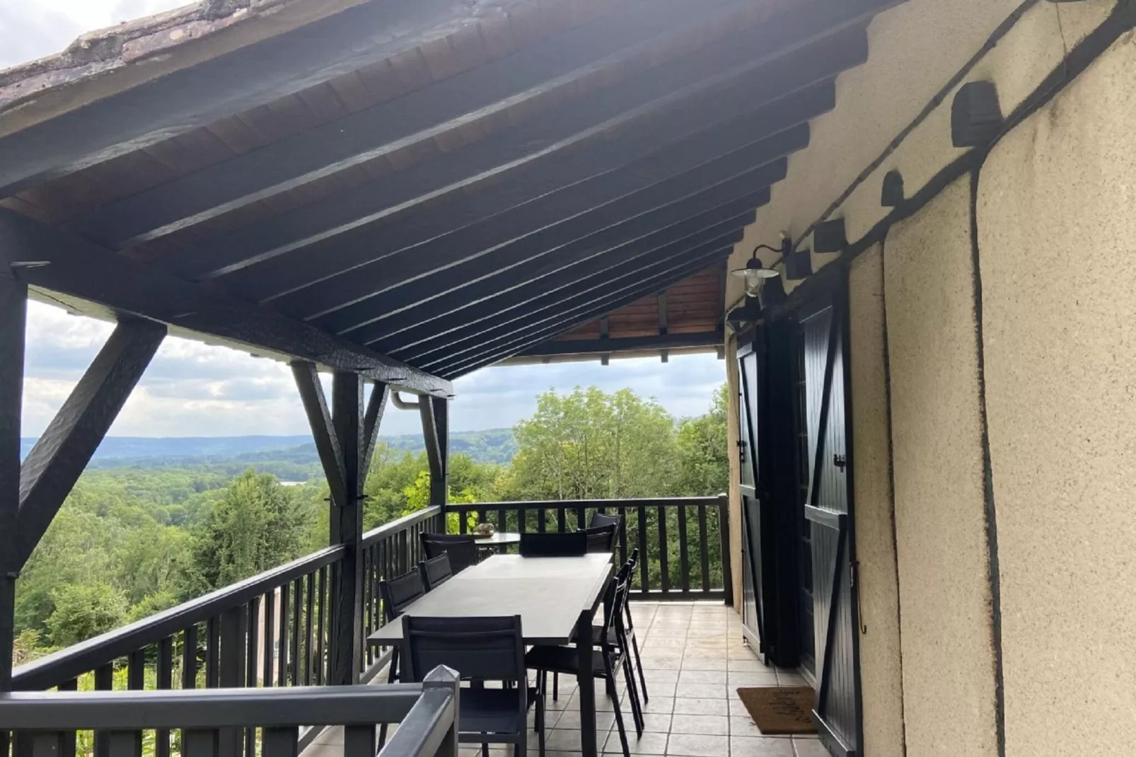 Altillac - La Rivière-Balcon-terrasse
