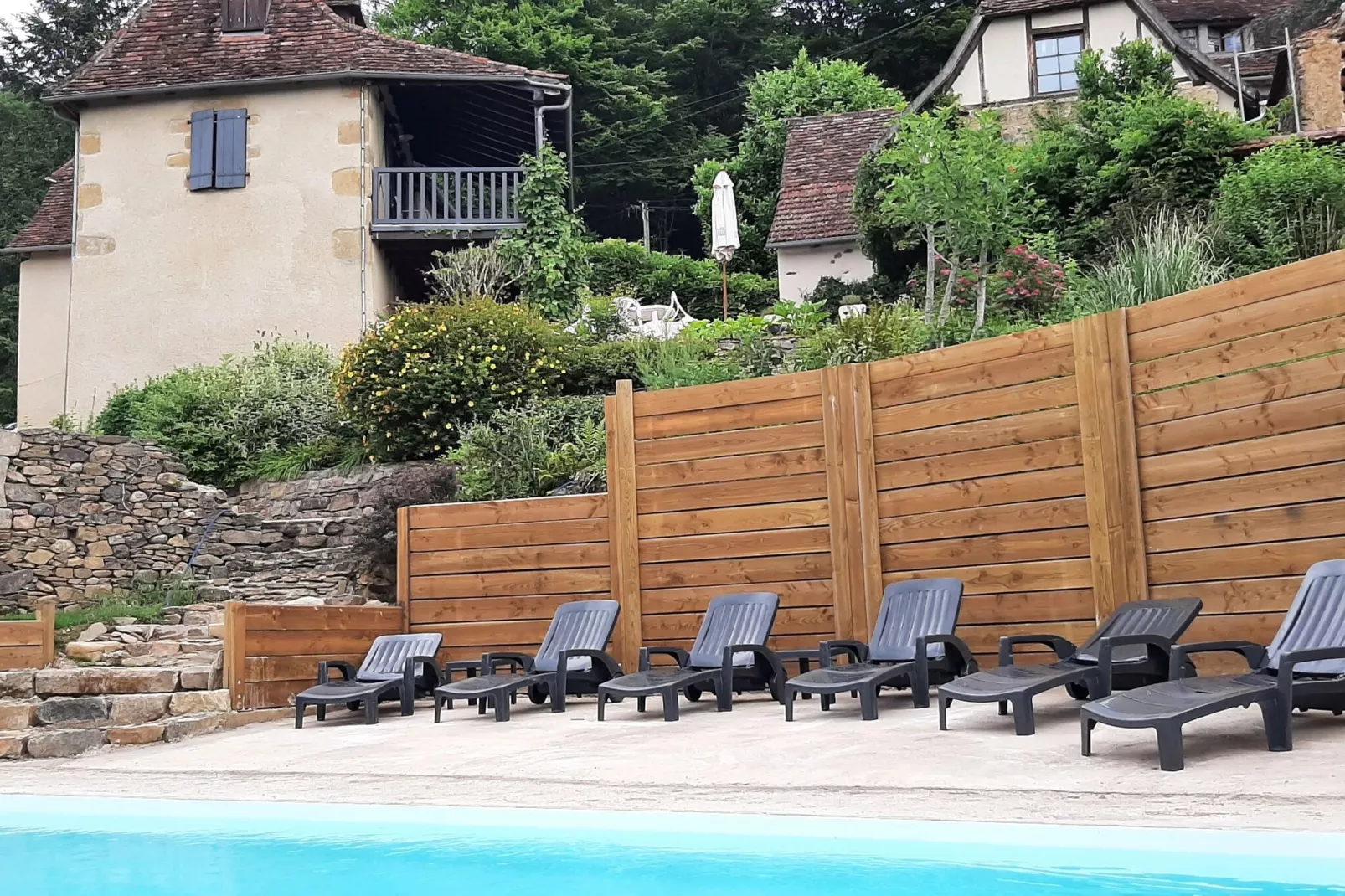 Altillac - La Rivière-Piscine