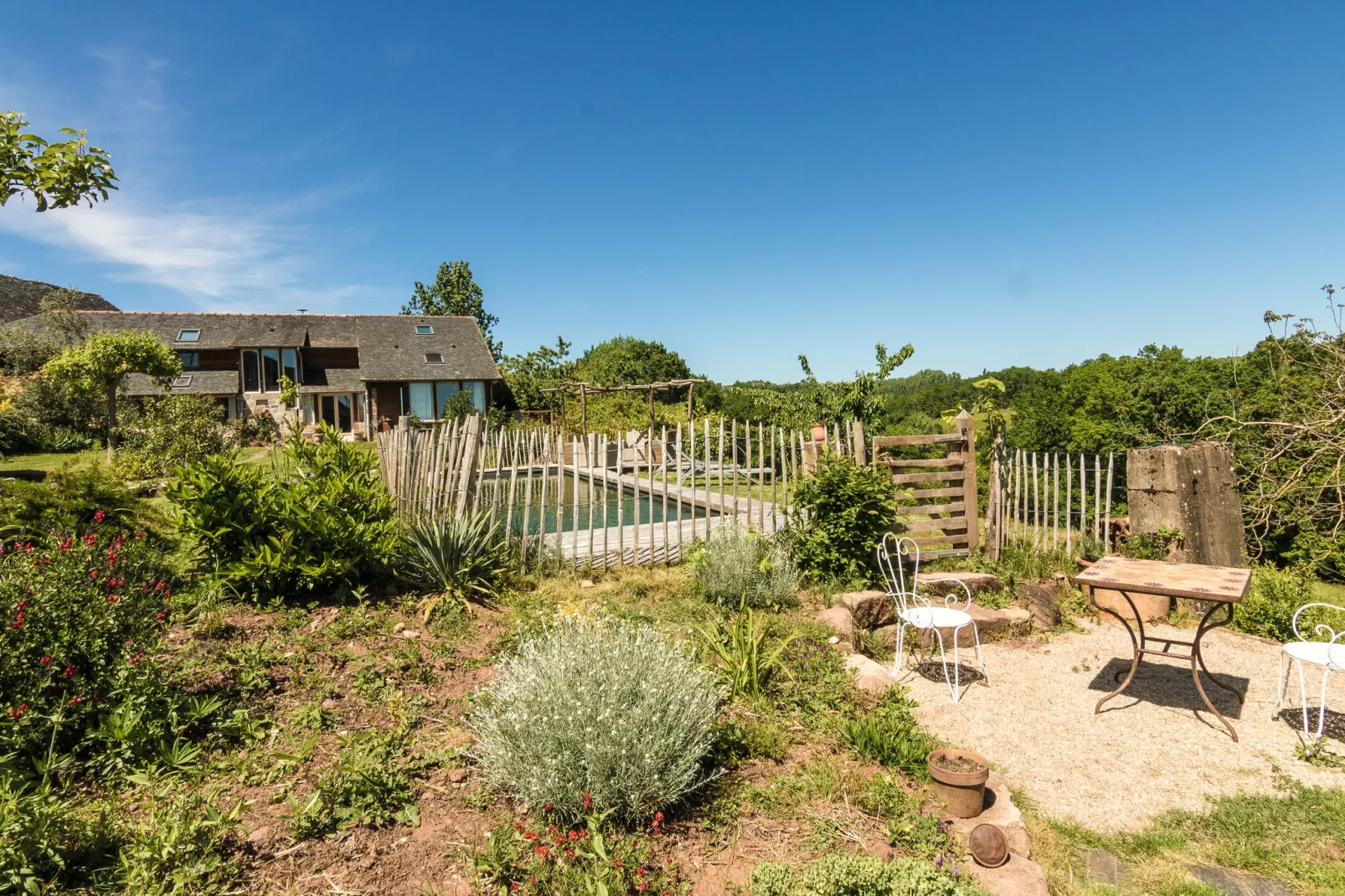 Maison La Porcherie-Exterior summer