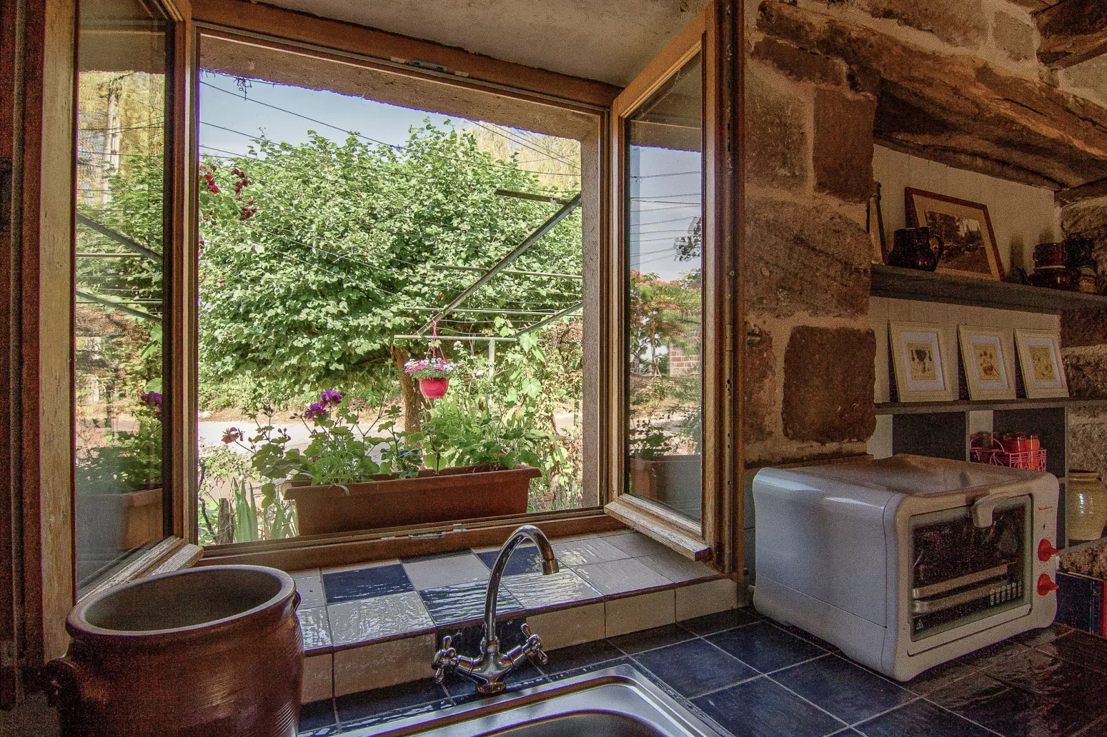 Gite La Porcherie-Kitchen