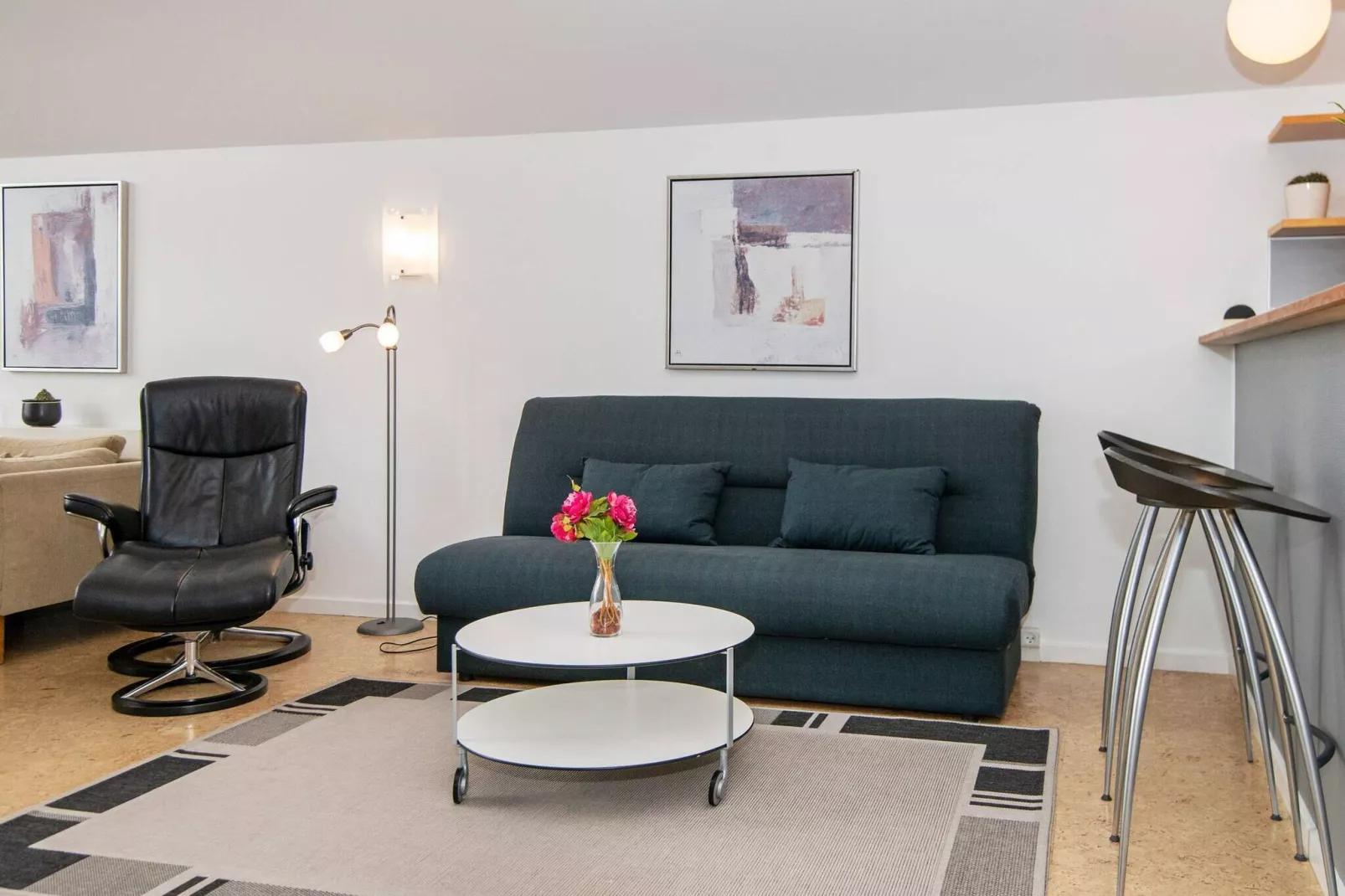 3 room,1 st floor,penthouse-Innen