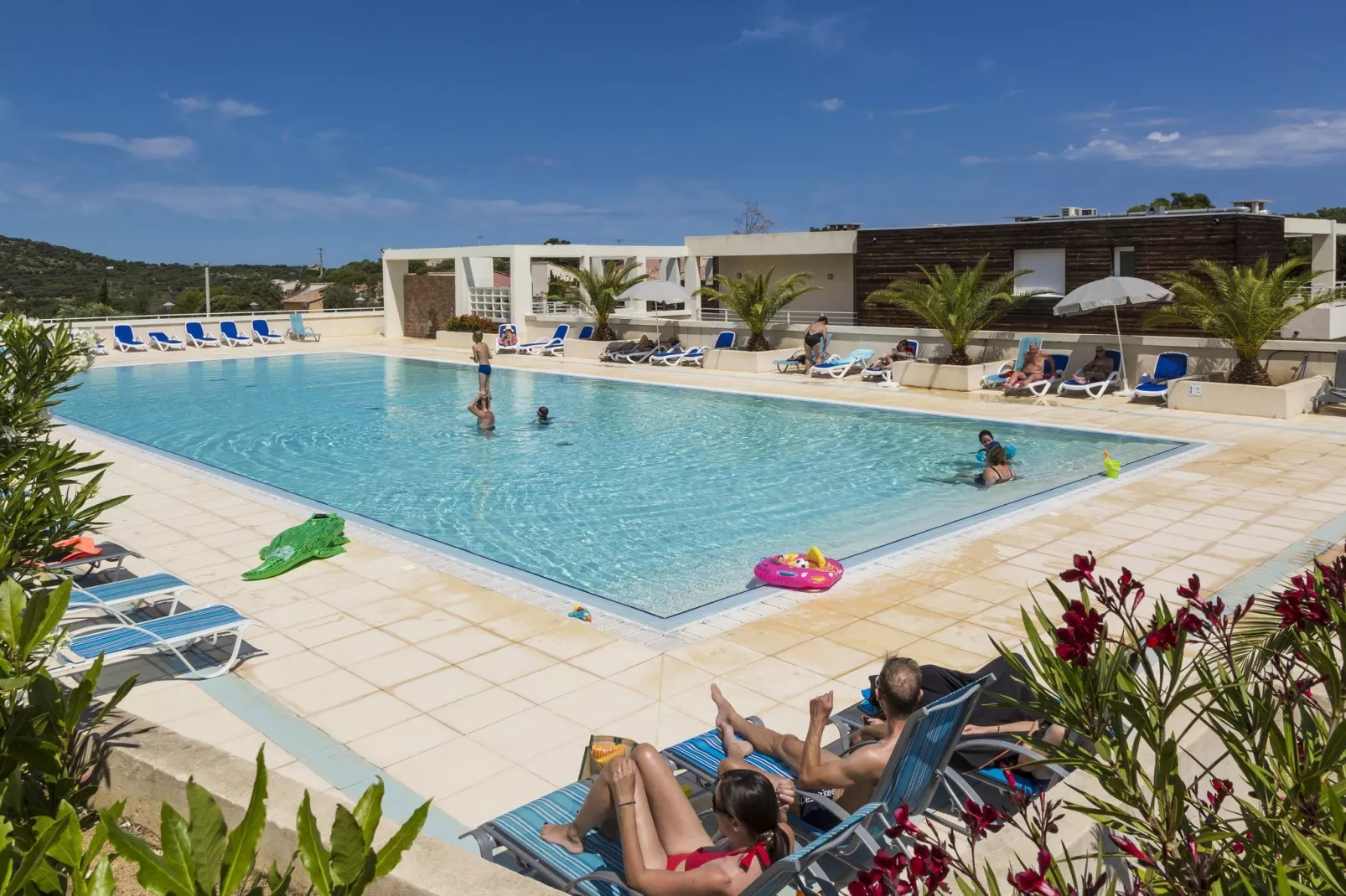 Résidence-Club les Villas Bel Godère 1-Piscine