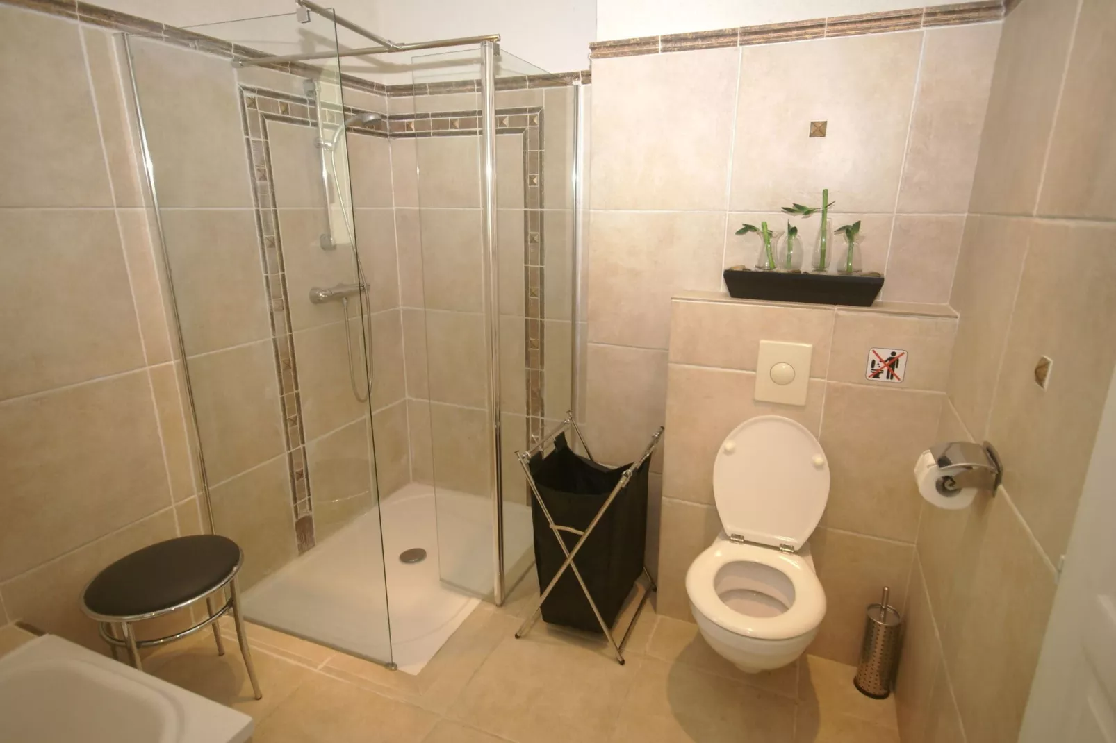 La Coloniale-Bathroom