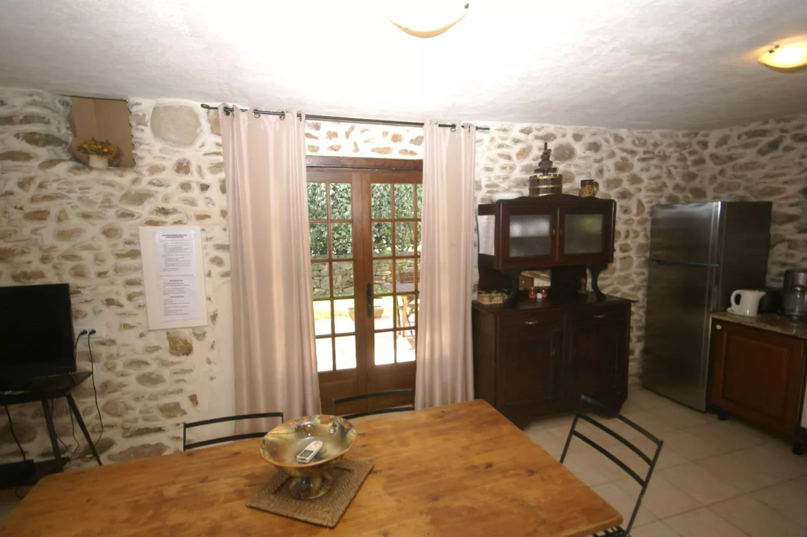 Le Vieux Pressoir-Dining room