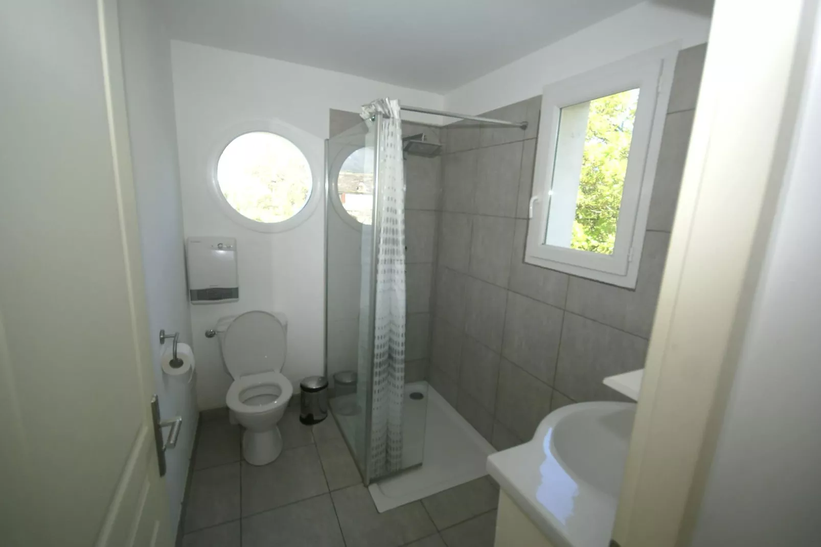 Lagon-Bathroom