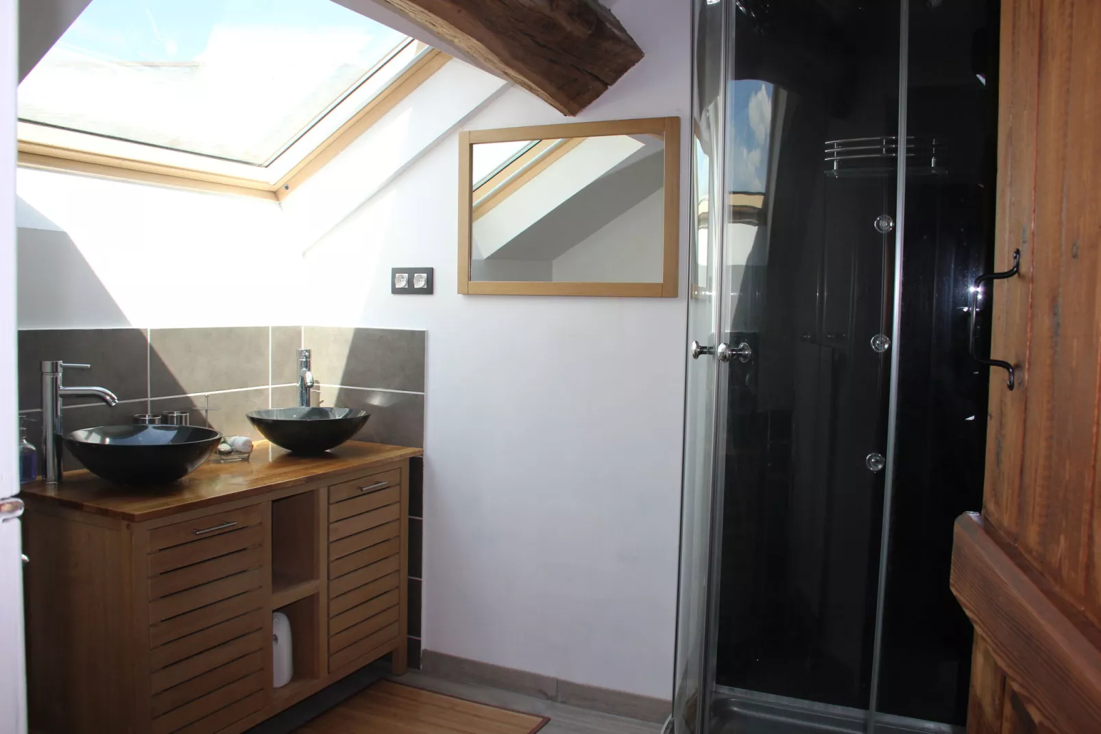 Le Commandant-Bathroom