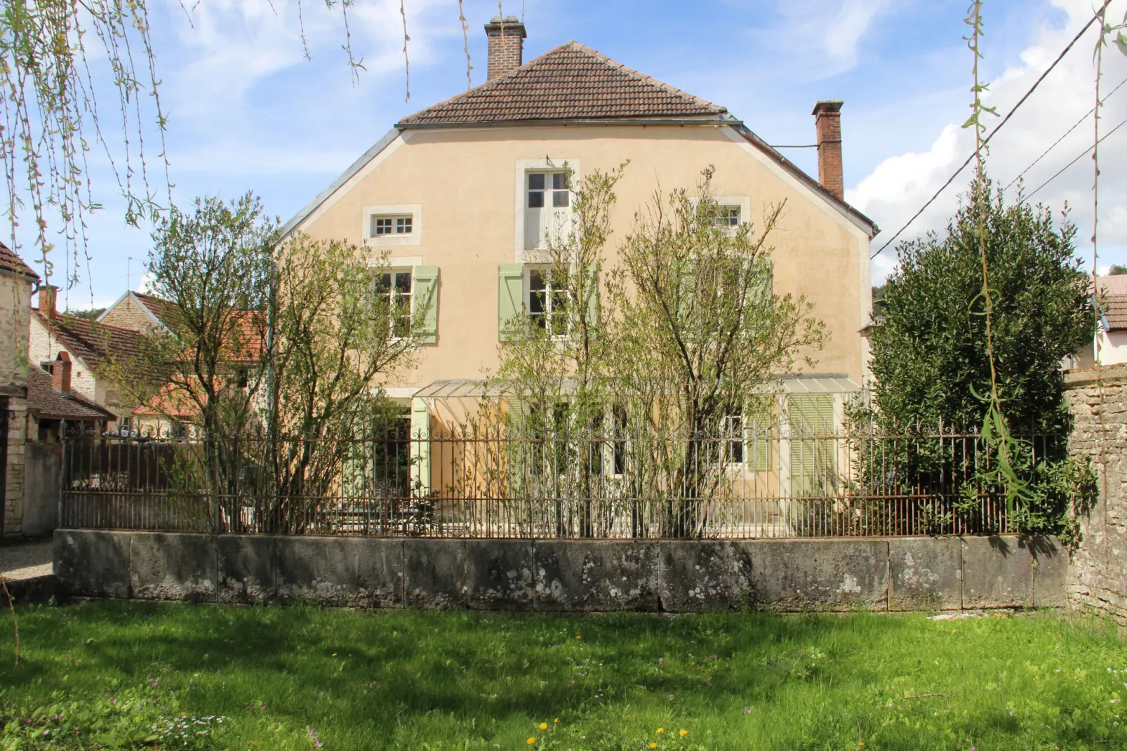 Maison de Vacances Bouix-Exterior summer