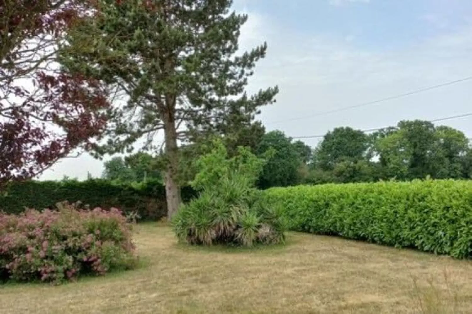 Maison de vacances Henansal-Gardens summer