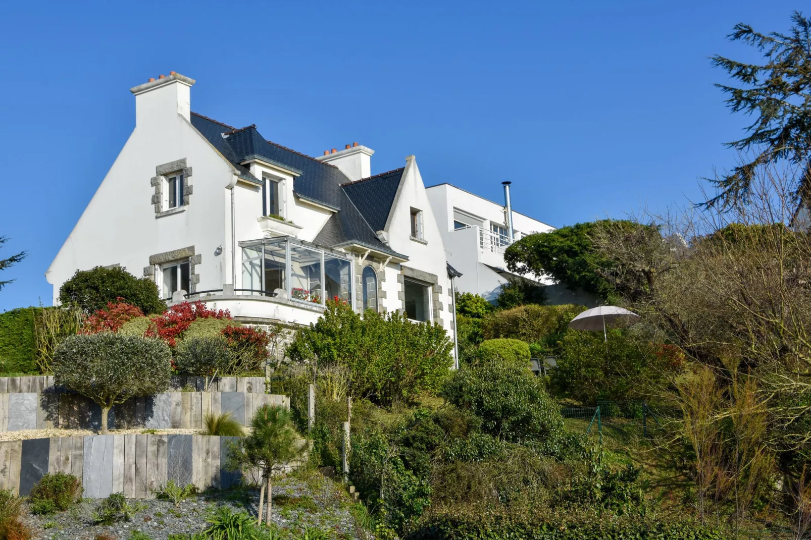Maison avec vue sur mer-Exterior summer