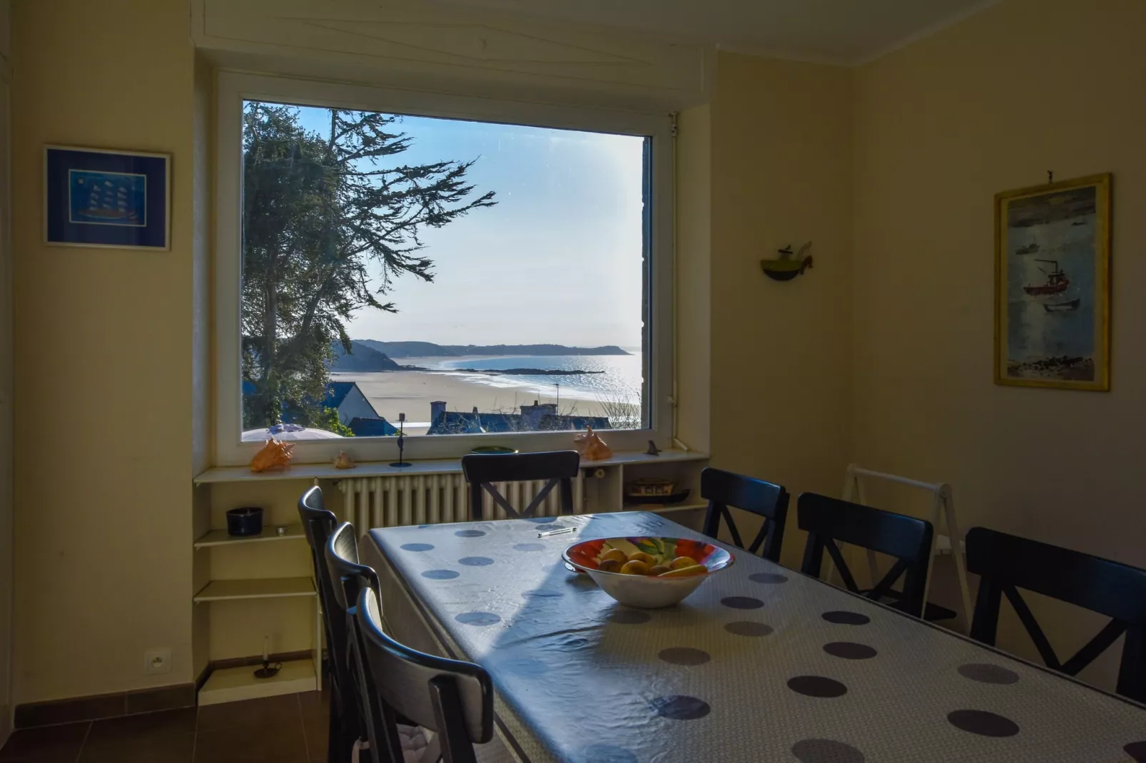 Maison avec vue sur mer-Dining room