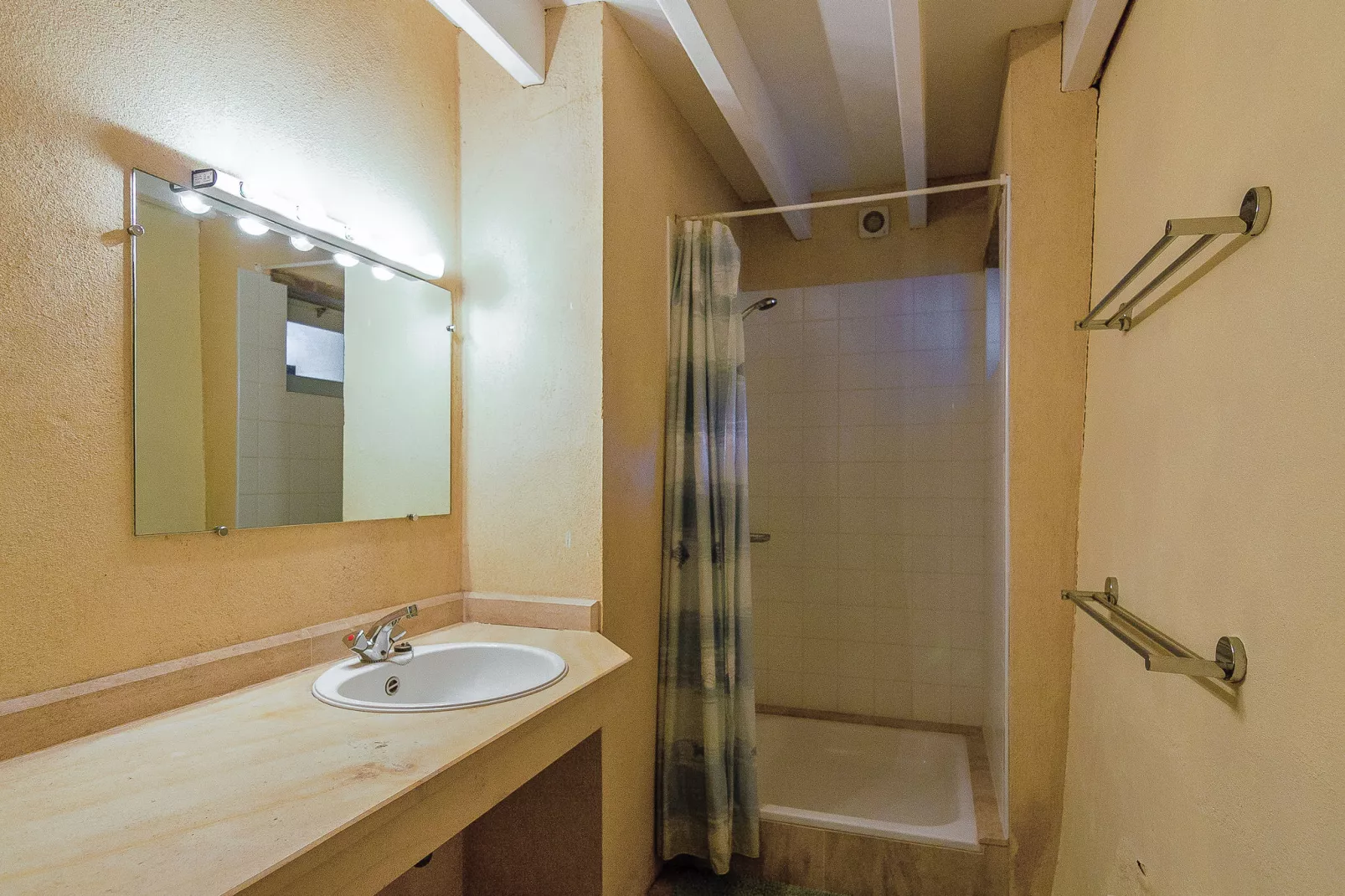 Le Vignal-Badezimmer