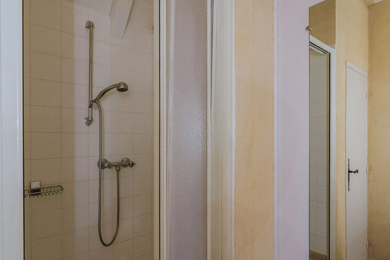 Le Vignal-Badezimmer