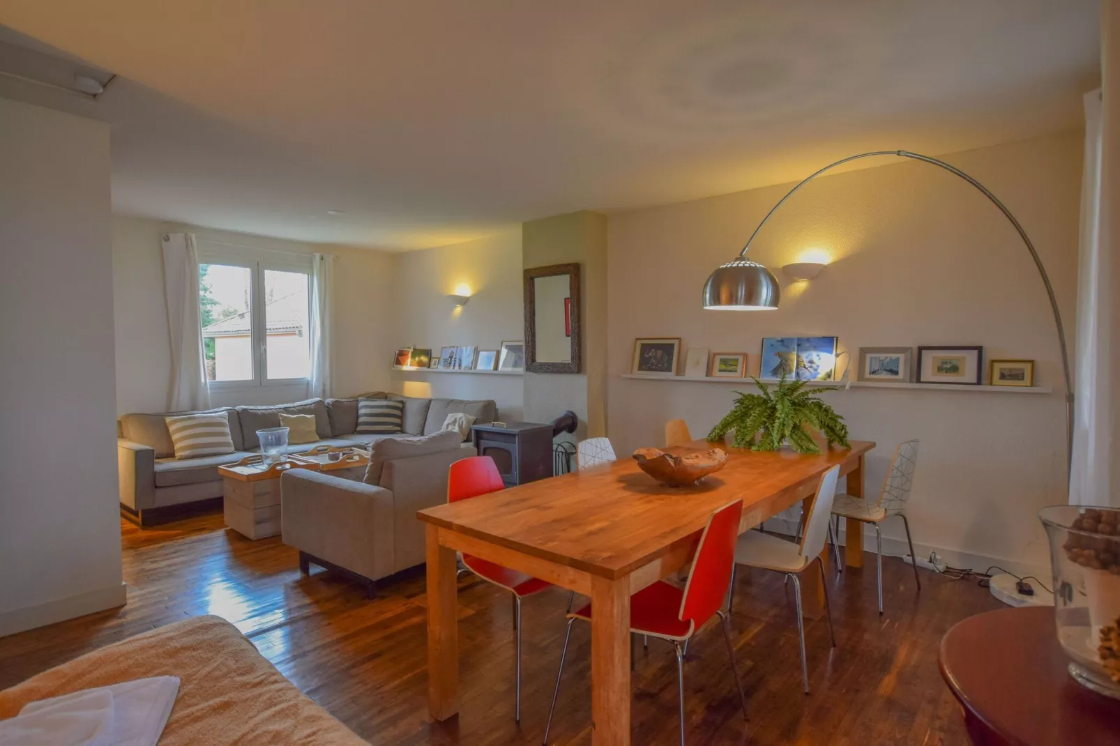Le Pavillon-Living room