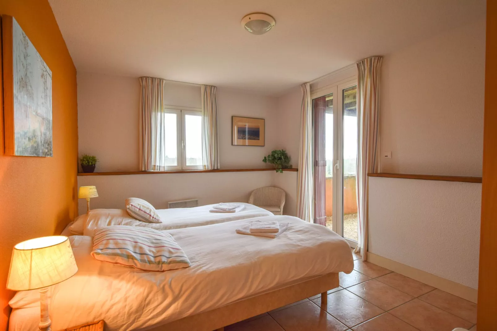 Le Pavillon-Bedroom