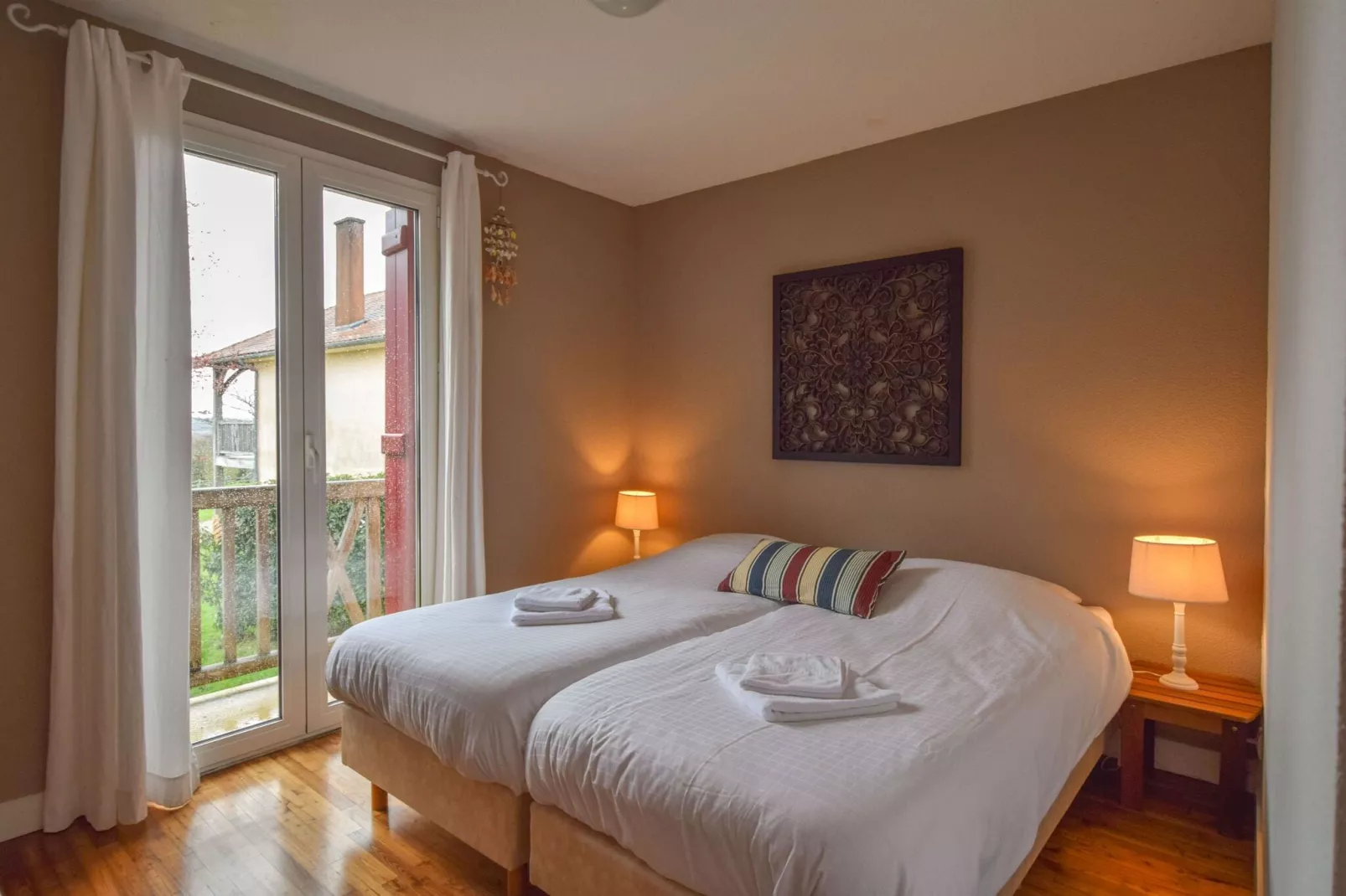 Le Pavillon-Bedroom