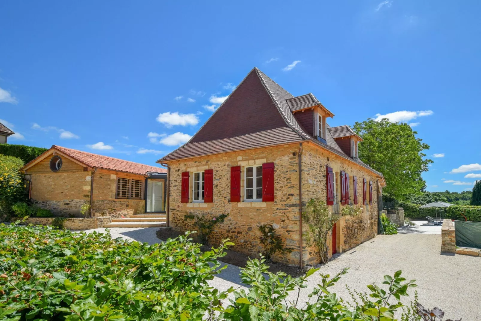 Gite Brouillac-Exterior summer