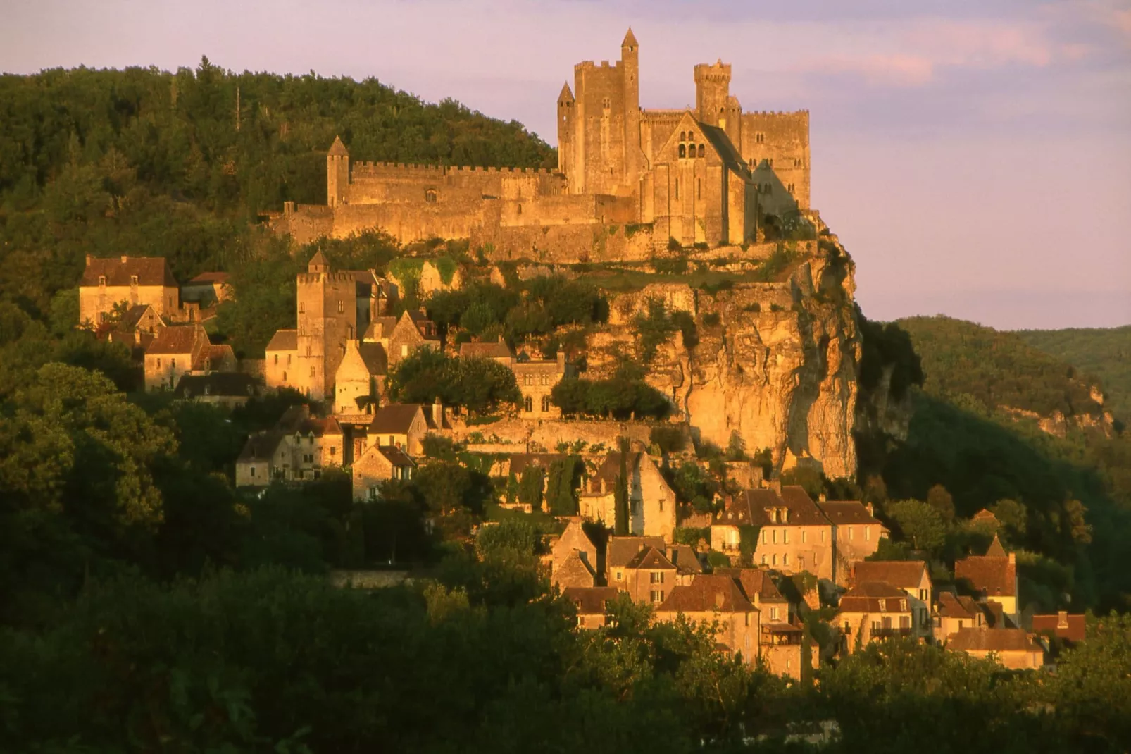 Gite Brouillac-Areas summer 20km