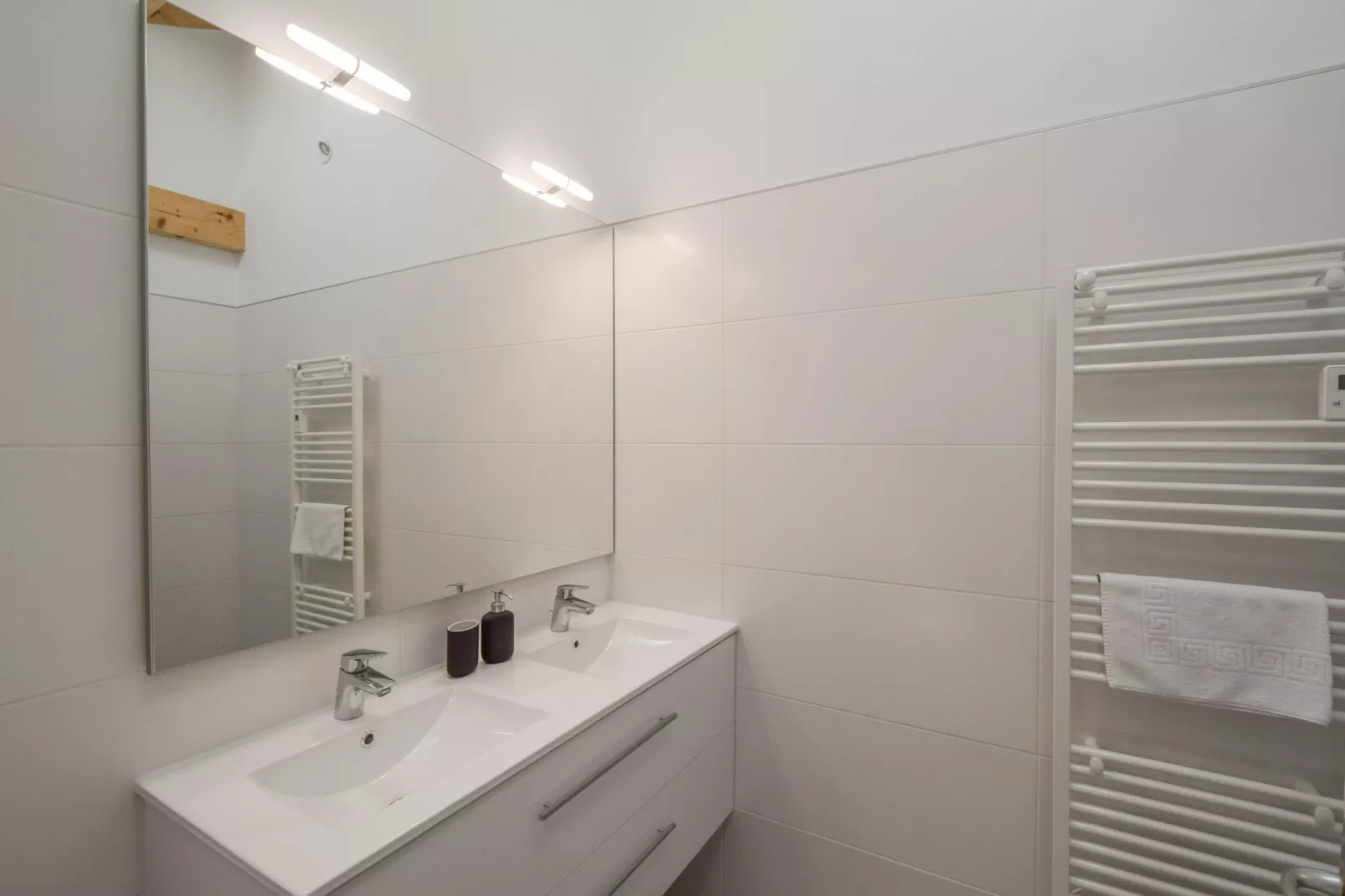 Le Sechoir-Bathroom