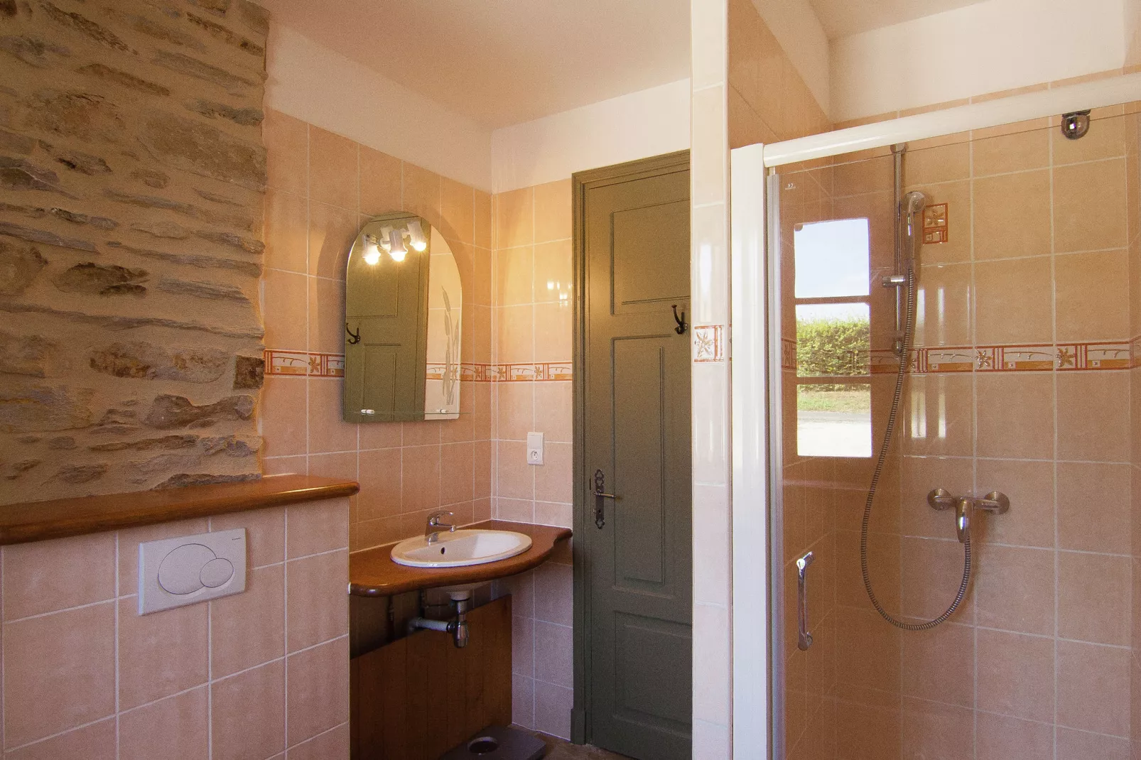 Le Patelin 10P-Bathroom